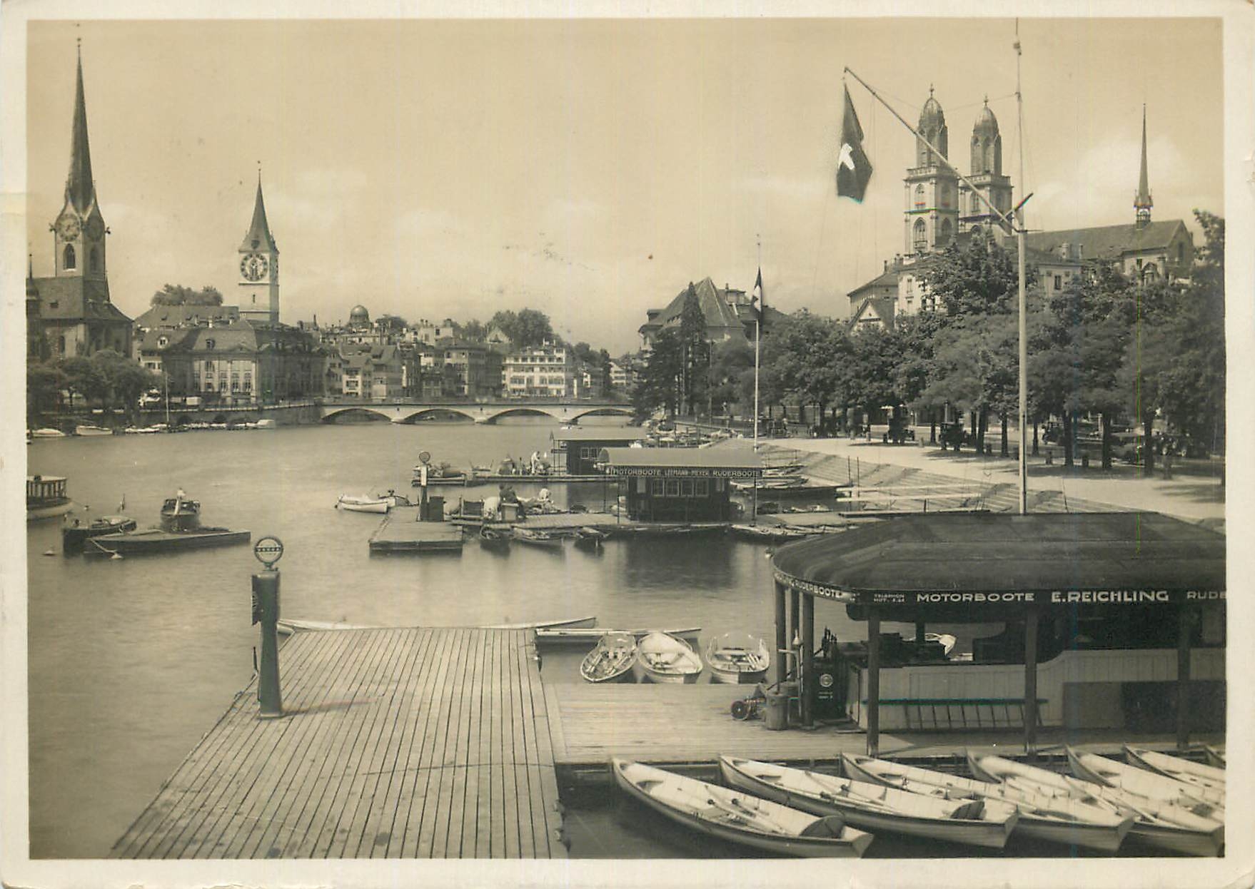 Zurich — vue du port avec bateaux et églises — Wehrli Verlag, n°117