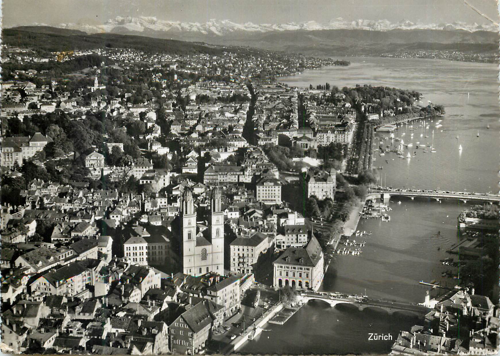 Vue aérienne de Zürich — avec montagnes enneigées — Photoglobe, Zürich