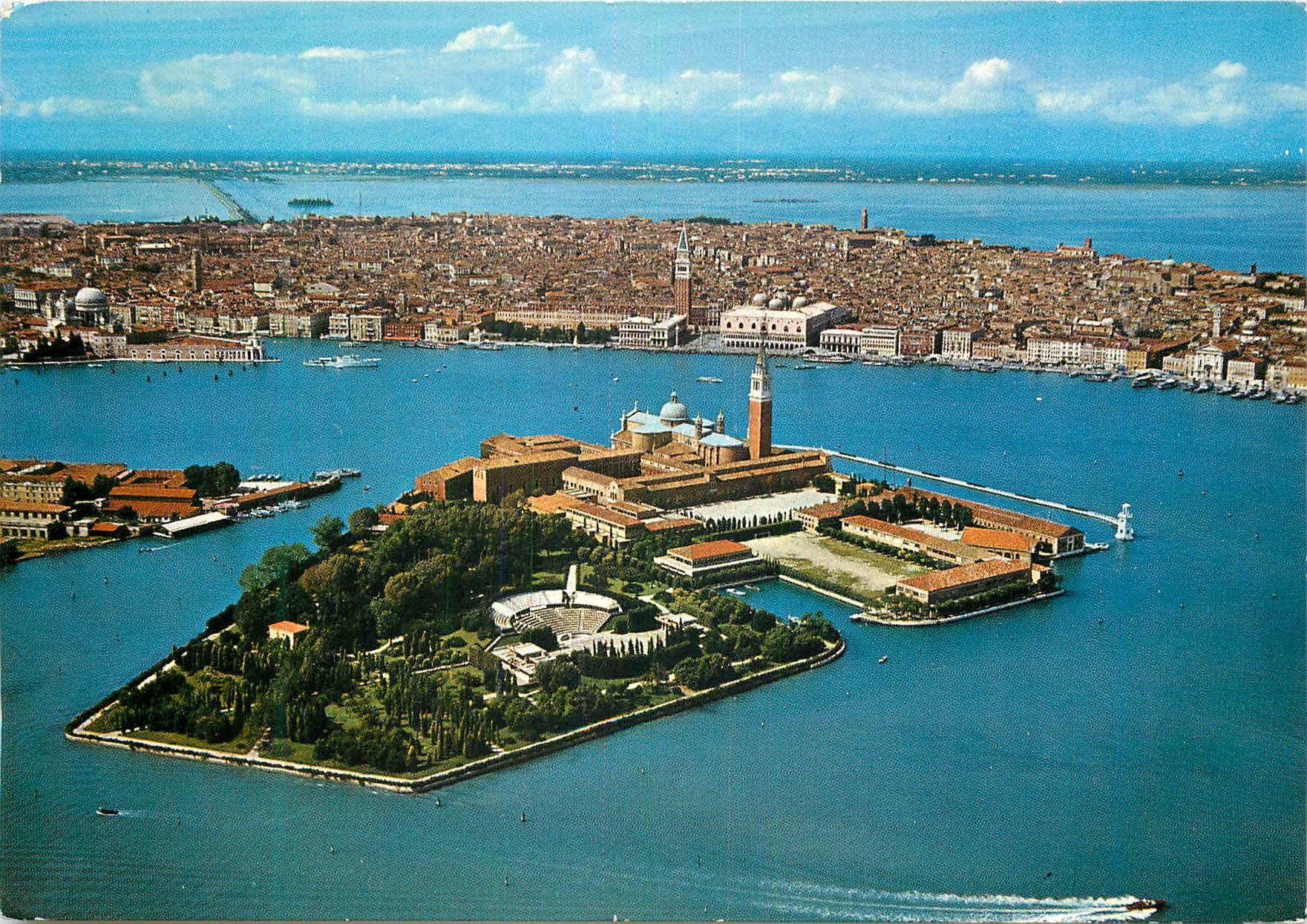 CPM Venezia Vue aerienne Ile St Georges