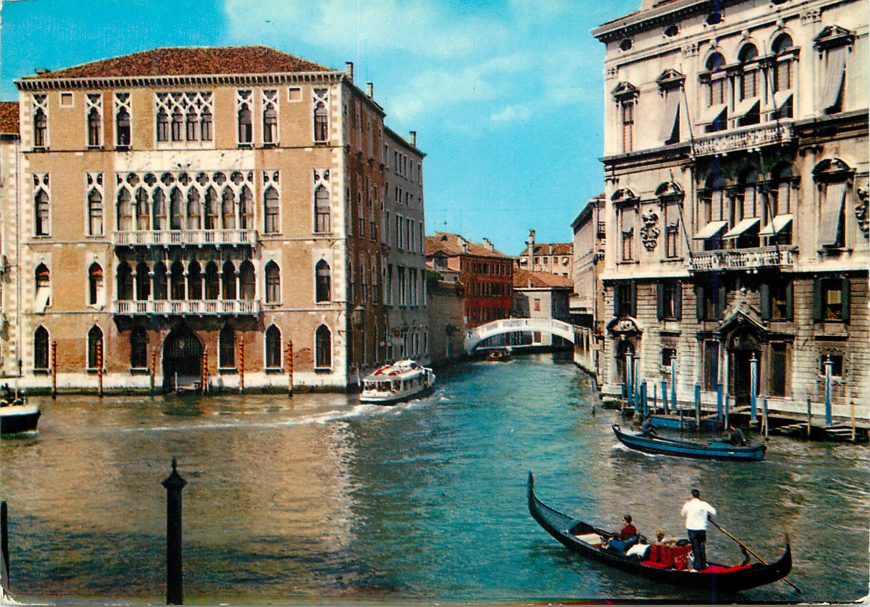 CPM Venezia Grand Canal Ca Fascari et le Nouveau Canal