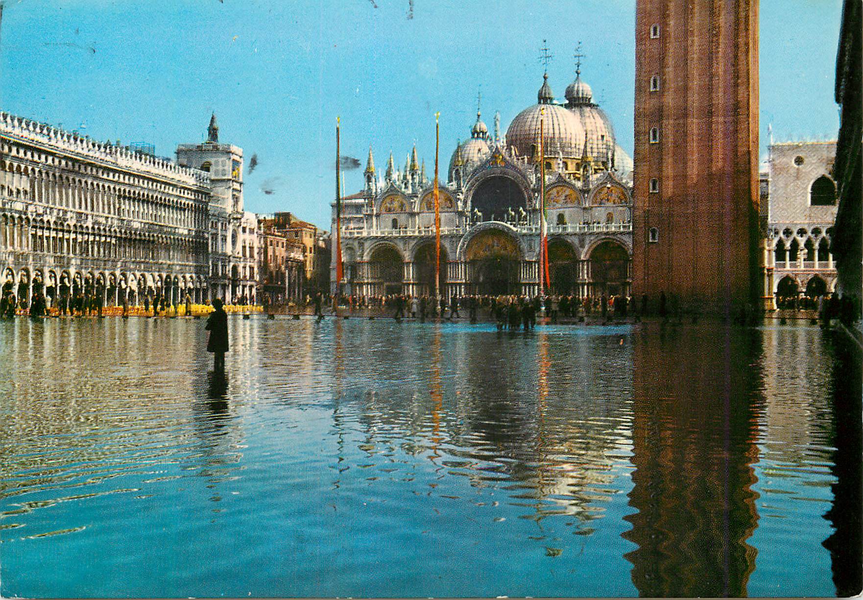 CPM Venezia Exceptionnelle haute maree sur la Place de Saint-Marc