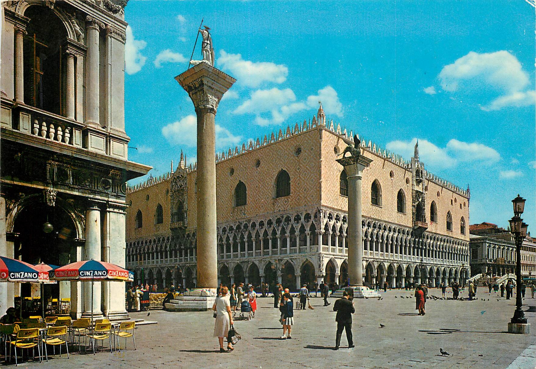 CPM Venezia La Jetee et le Palais Ducal