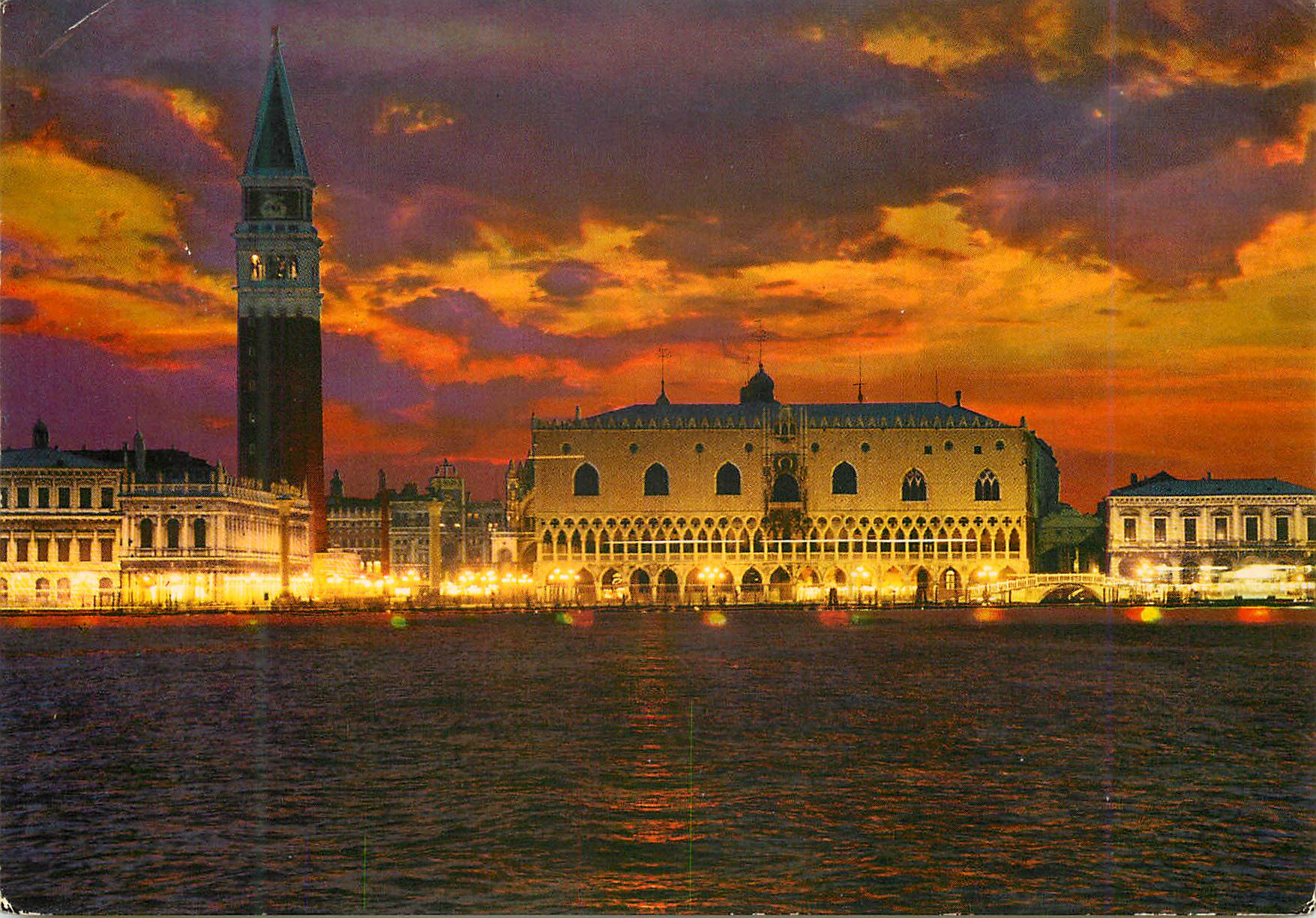 CPM Venezia Coucher de soleil dans le Basilique de Saint-Marc