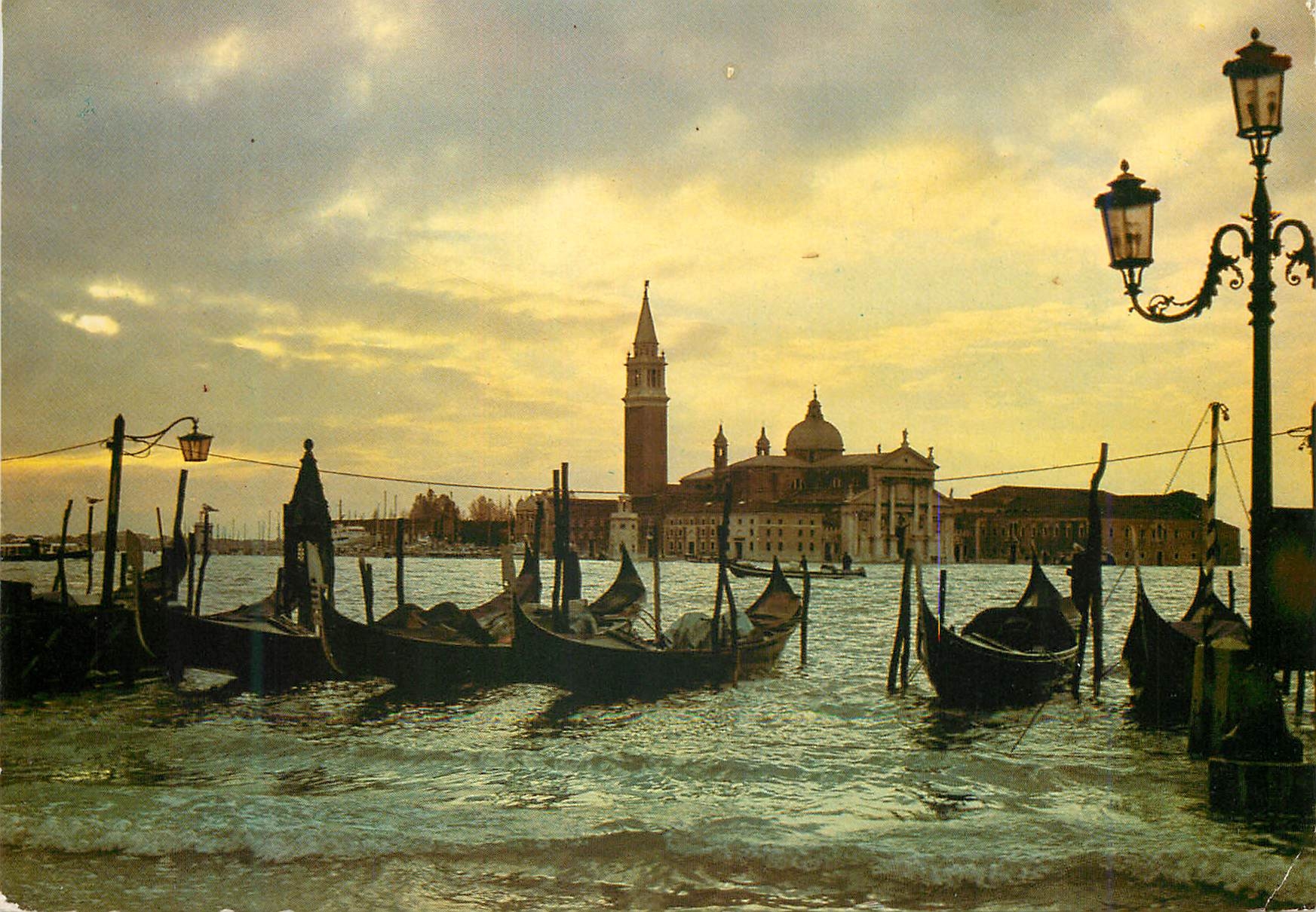 CPM Venezia Quai S Marco a l'aube