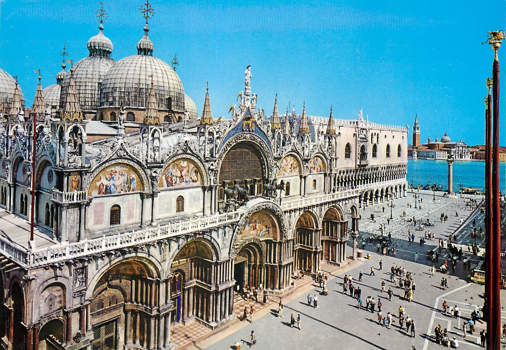 CPM Venezia Basilique et petite place Saint-Marc