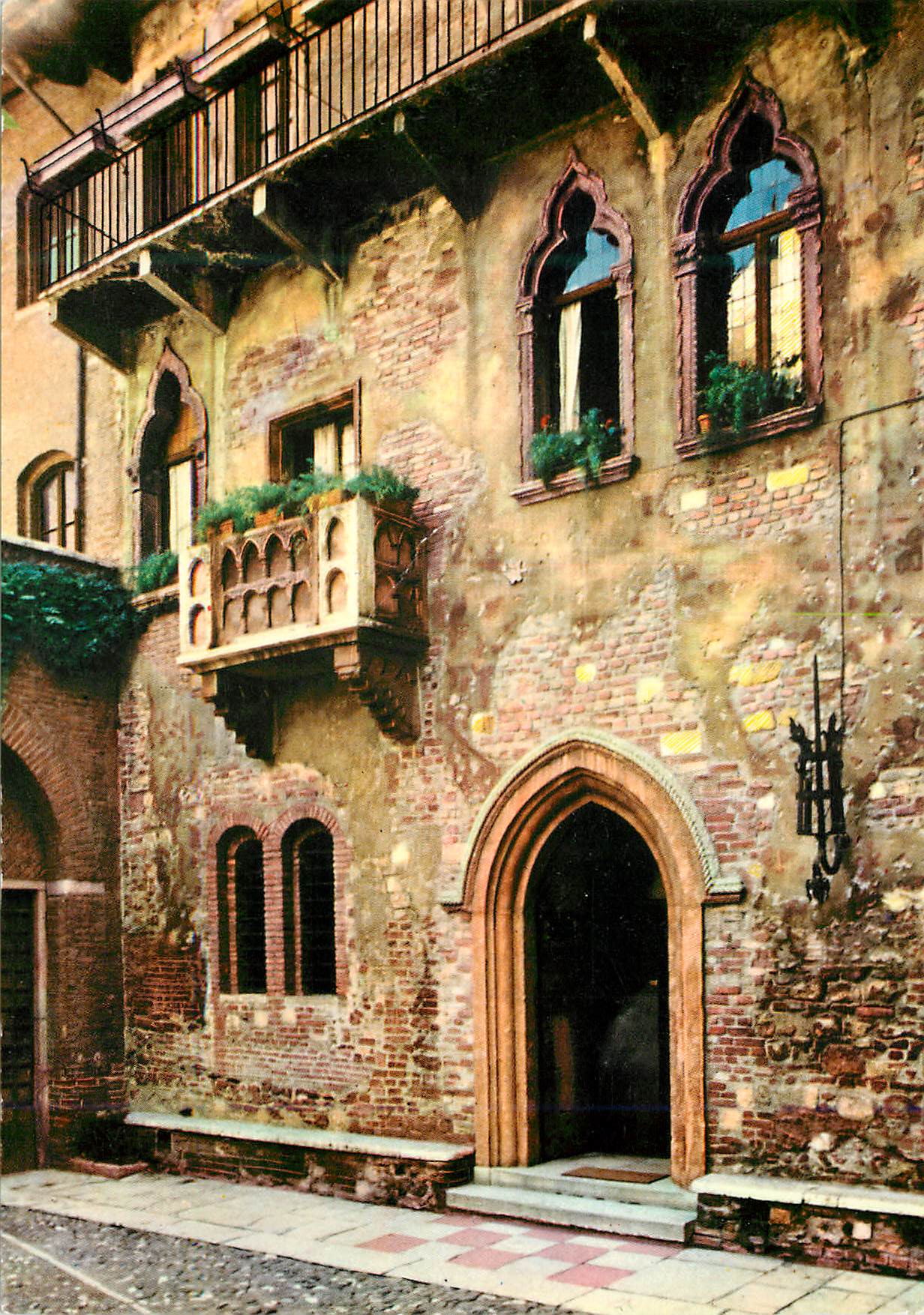 CPM Verona Maison de Julie