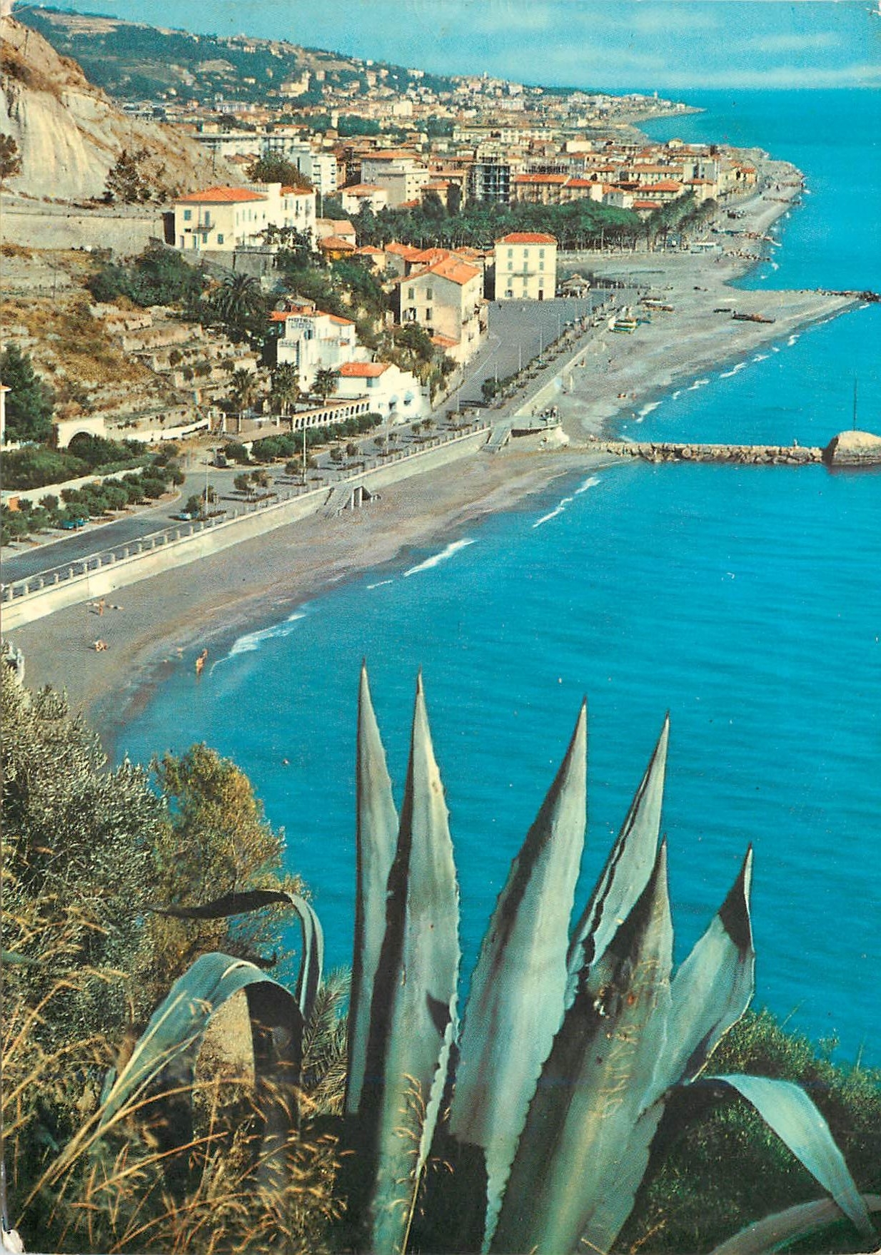 CPM Ventimiglia Riviera Dei Fiori Vue du Lido de S Joseph