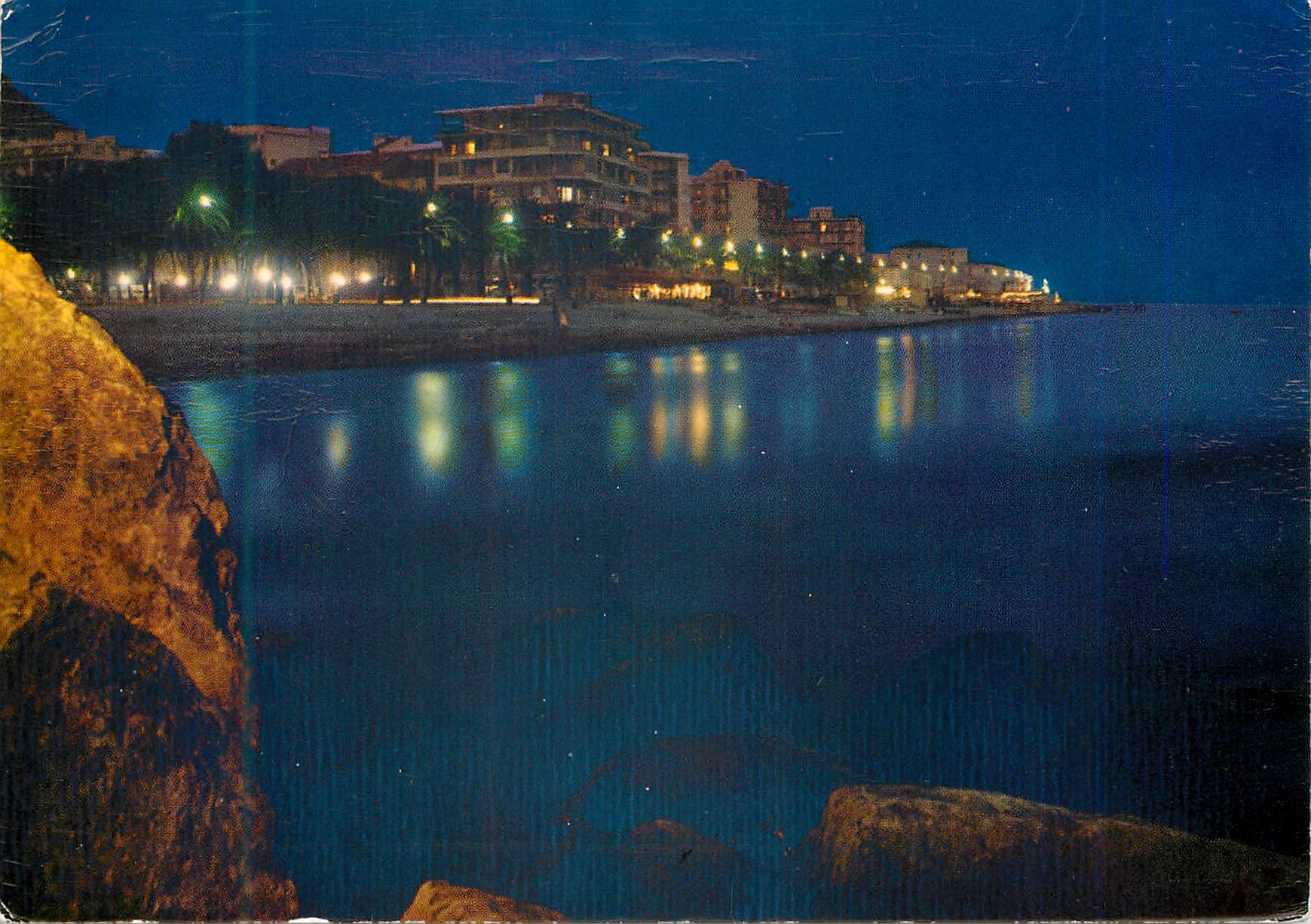 CPM Ventimiglia Riviera Dei Fiori Vue charmante de nuit
