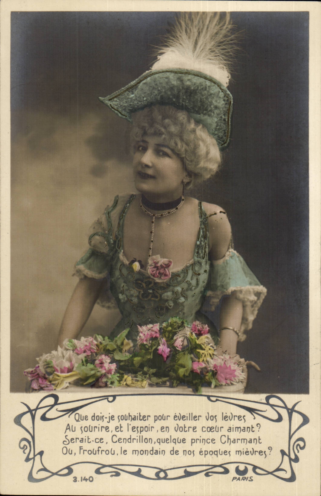 Donna in costume di Cenerentola — Parigi — editore Parigi, n° 3.140