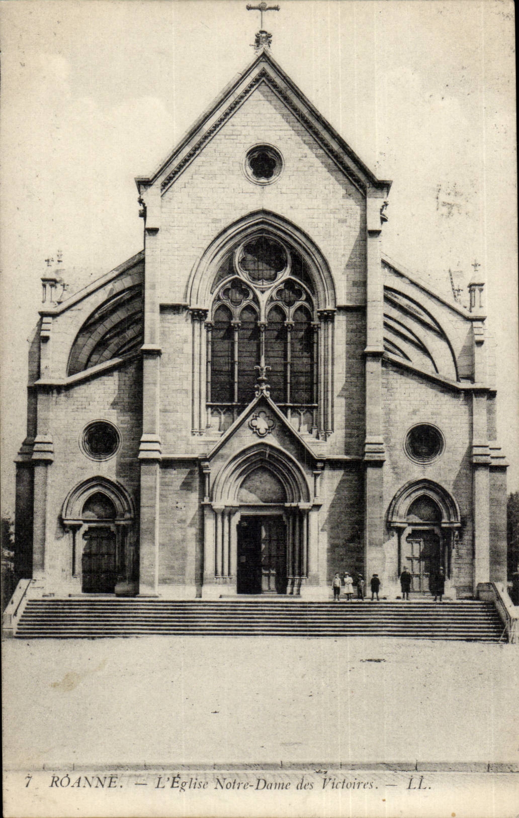 Roanne CPA Eglise Notre Dame des victoires