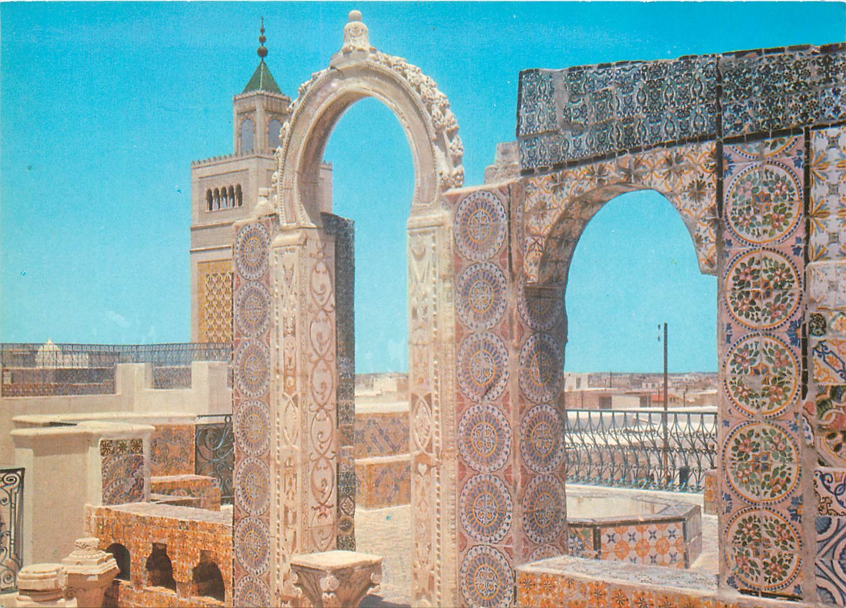 CPM Tunis les toits de la medina