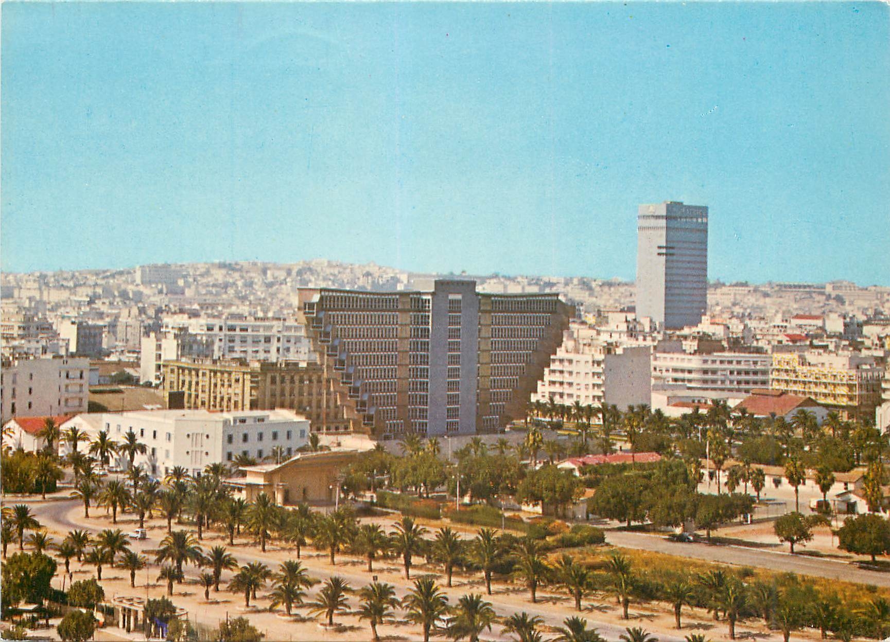 CPM Tunis la ville europeenne et l'hotel du lac