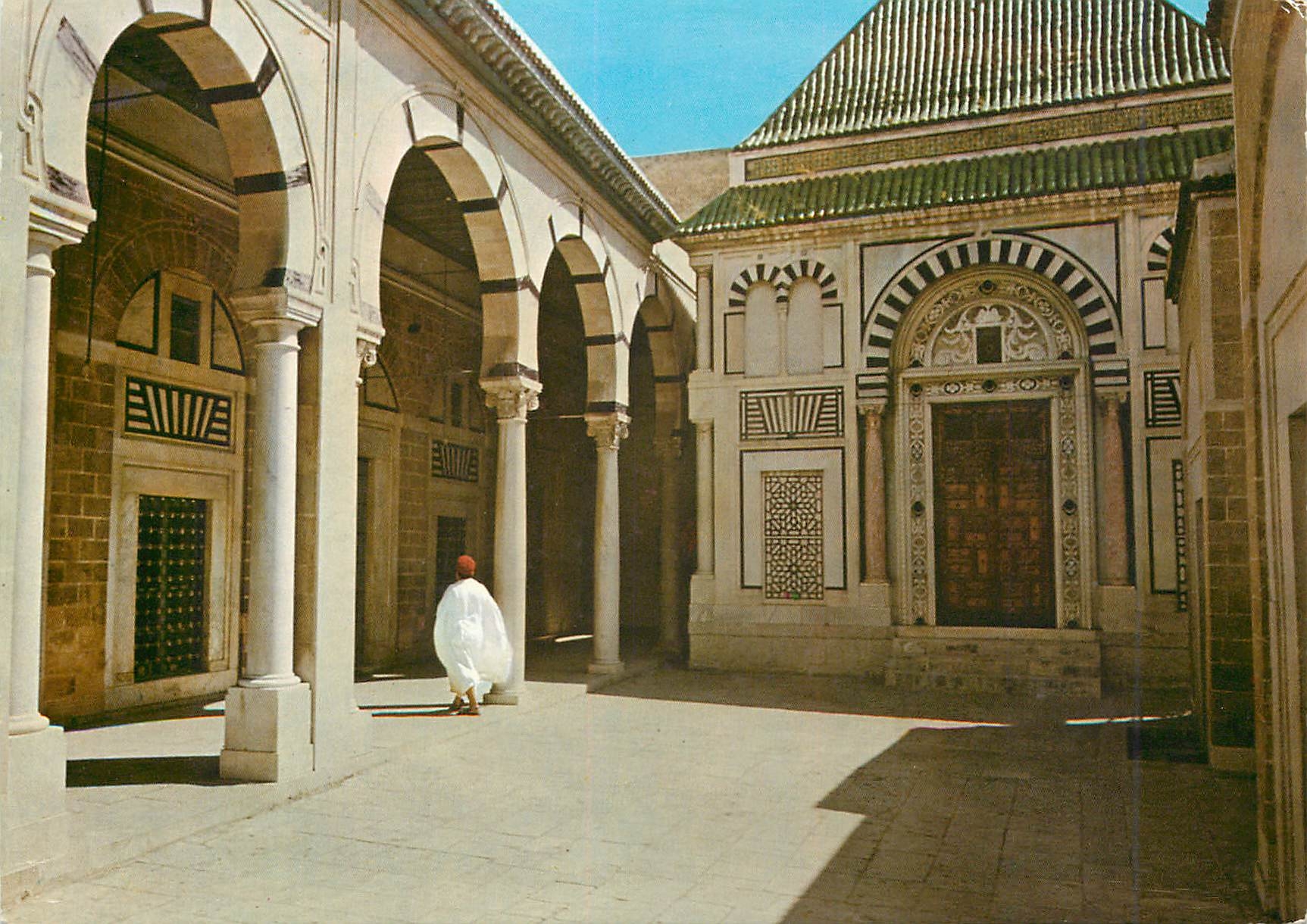CPM Tunis l'interieure de la mosquee hamouda pacha