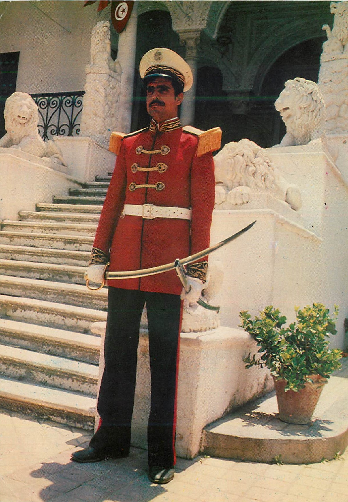 CPM Tunis le bardo le parlement Militaria