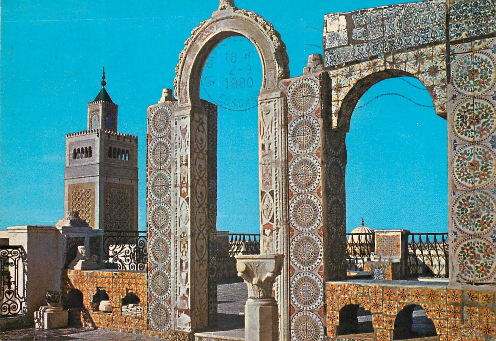CPM Tunisie les souks rues commerciales de la vieille ville