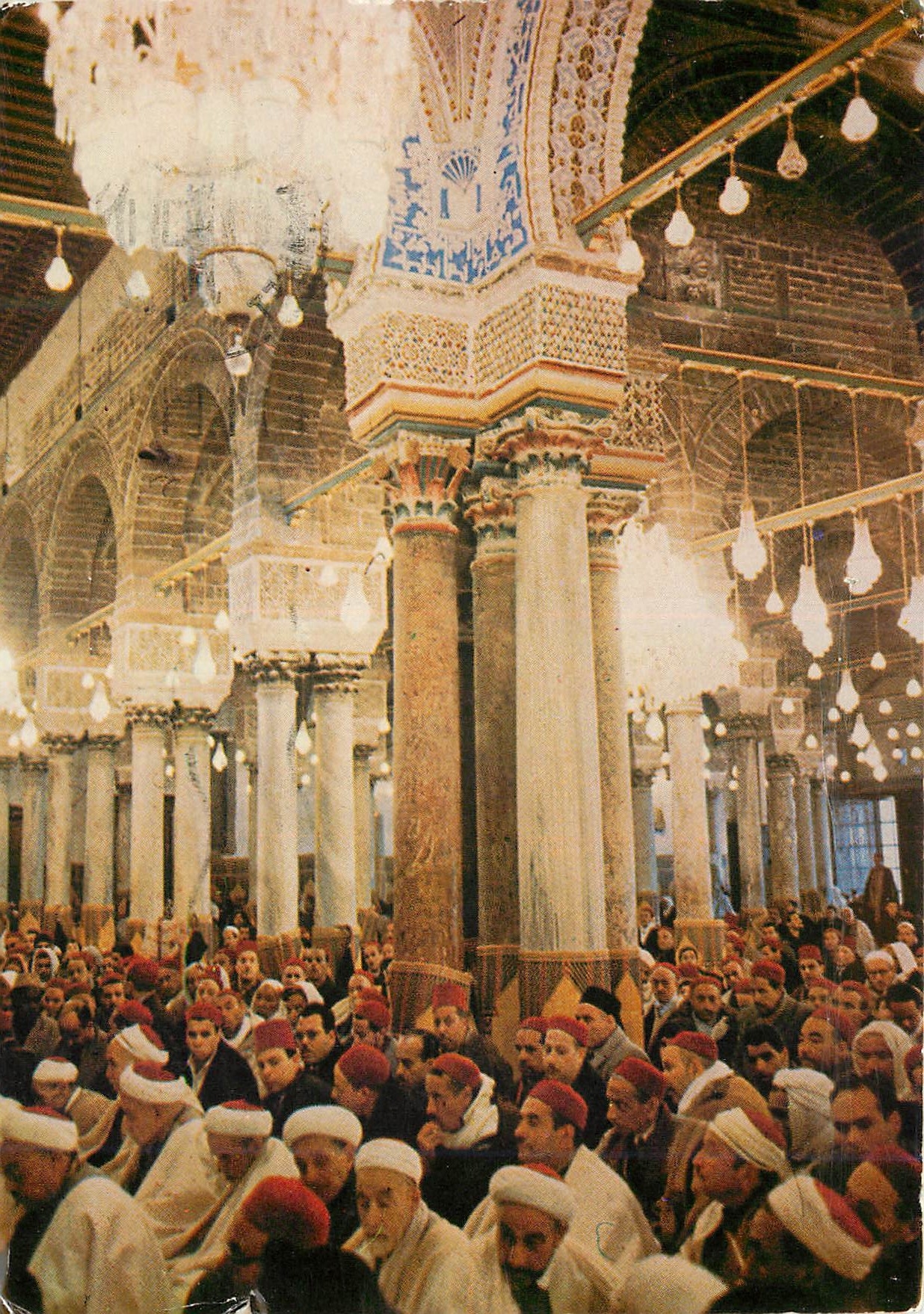 CPM Tunis mosquee de la zitouna vue interieure