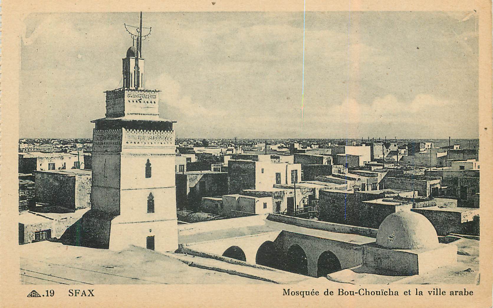 CPA Sfax mosquee de bou chouicha et la ville arabe