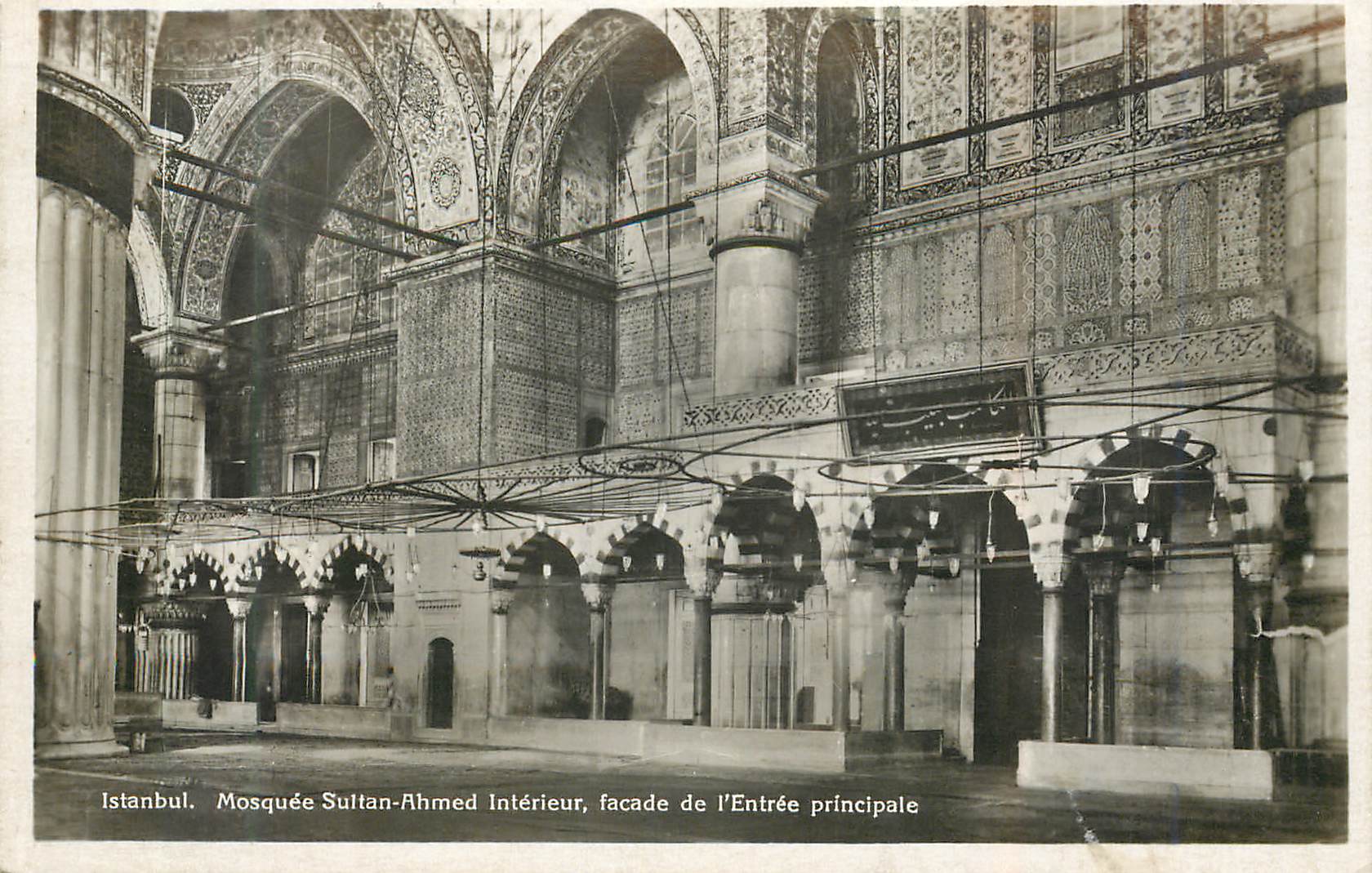 CPA Instanbul mosquee sultan ahmed interieur facade de l'entree principale