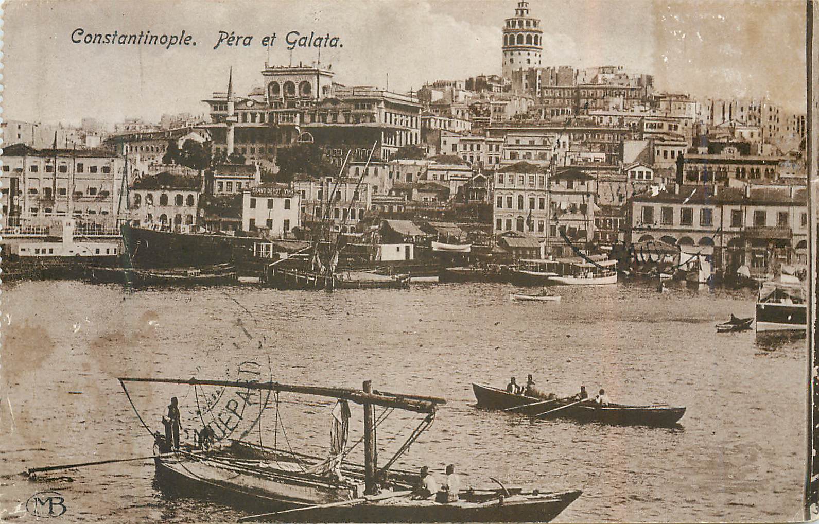 CPA Constantinople pera et galata Bateaux