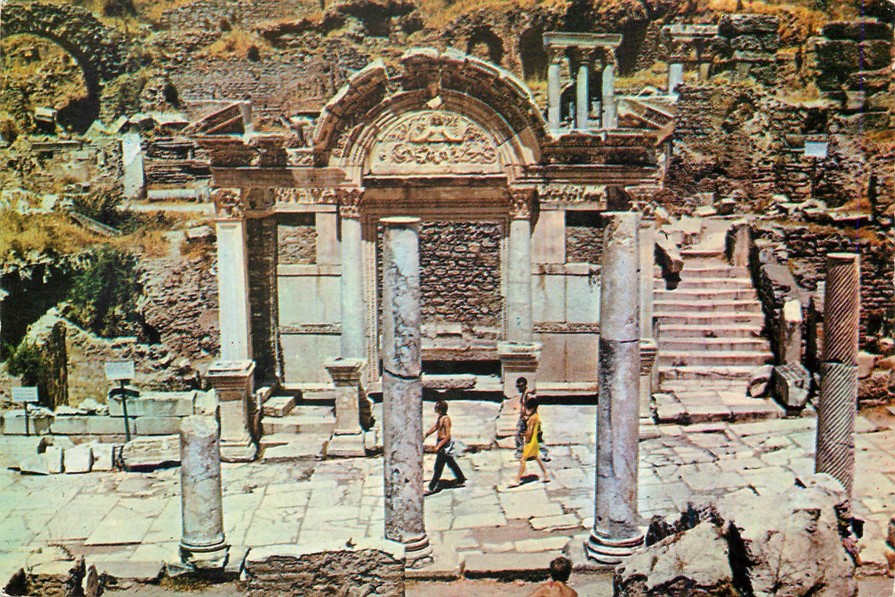 CPM Turkey Ephesus Temple d'Adrien