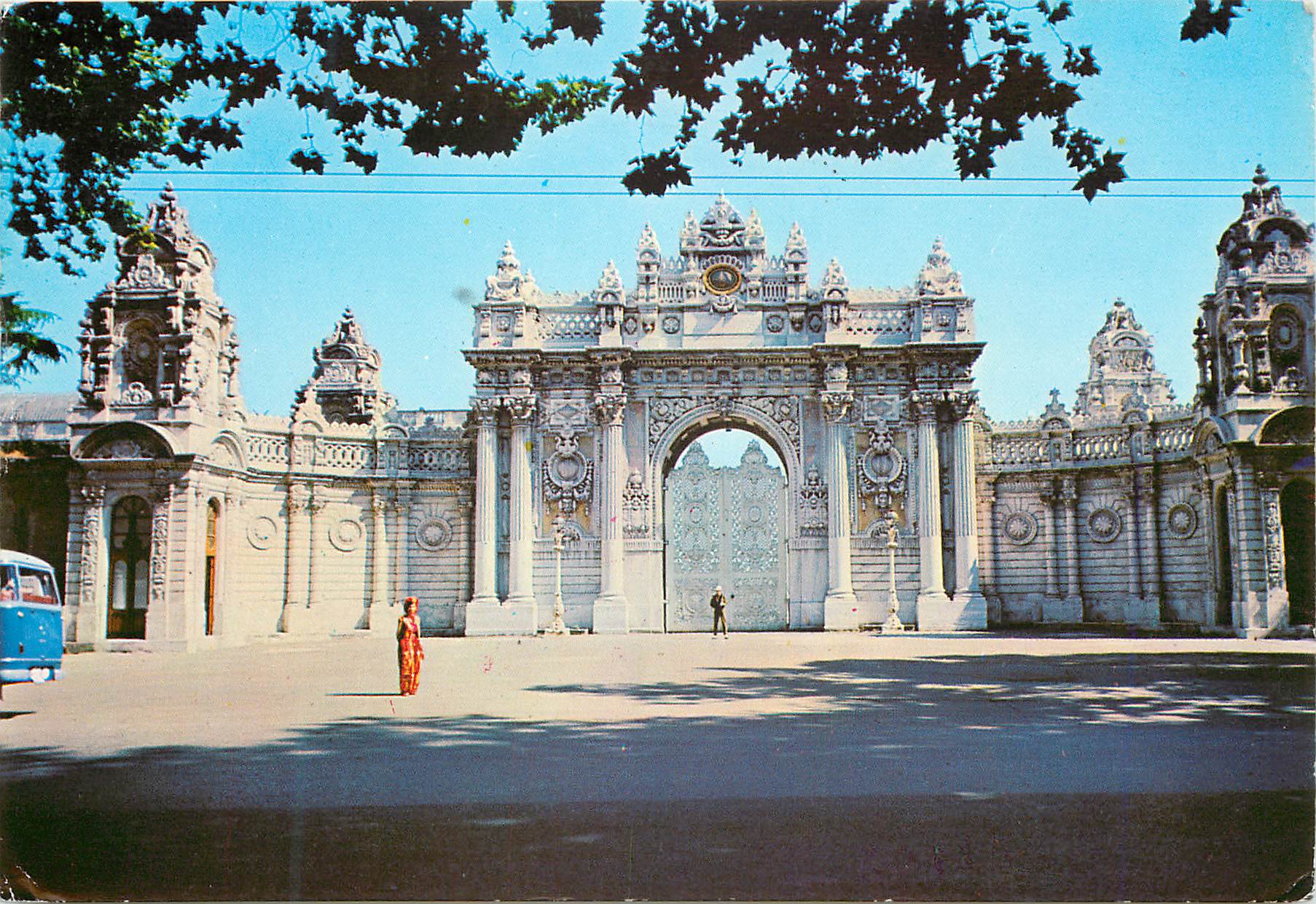 CPM Istanbul Turkey Portail de Dolmabahce palais
