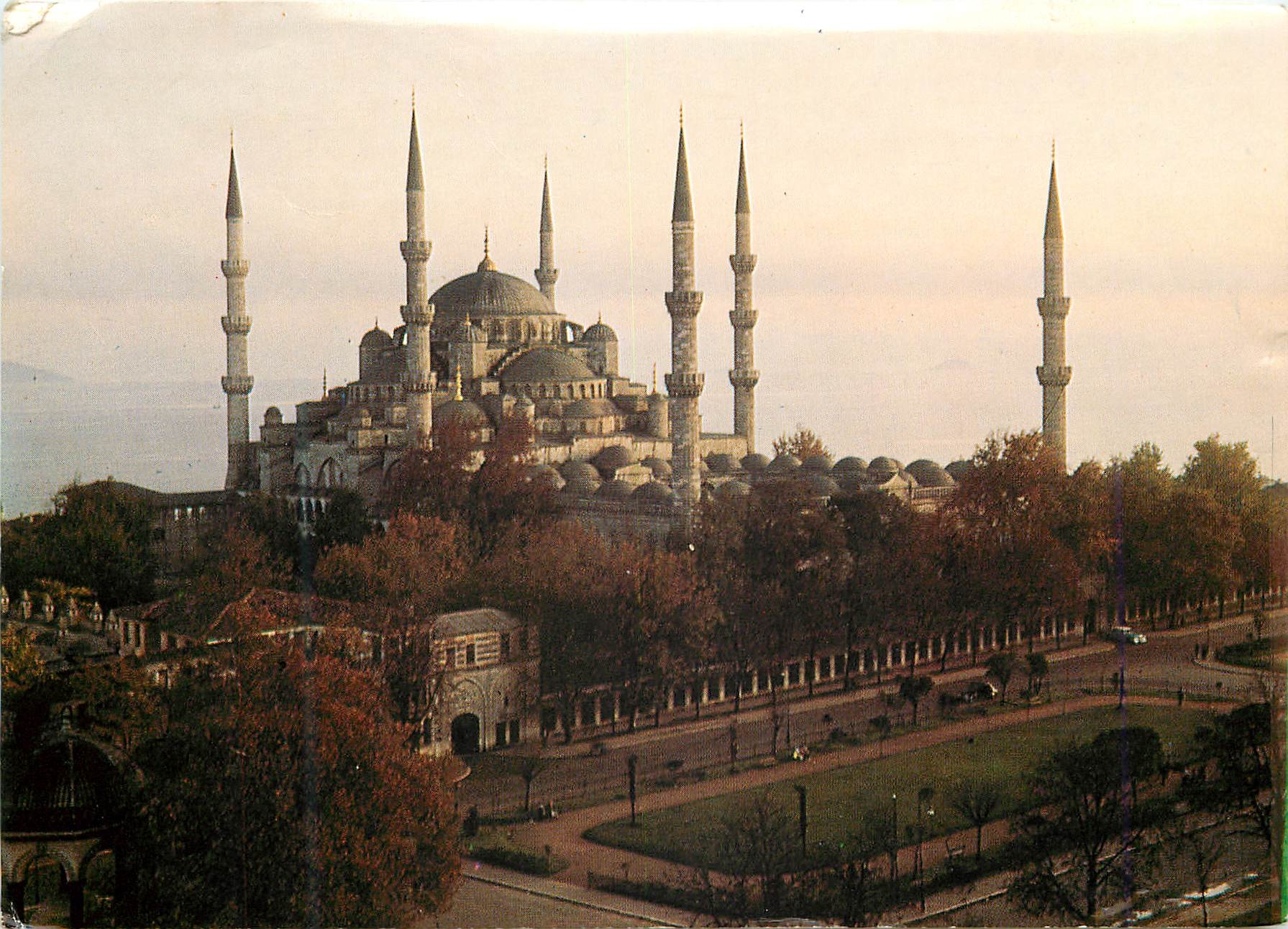 CPM Istanbul Turkey Blau e Monchee