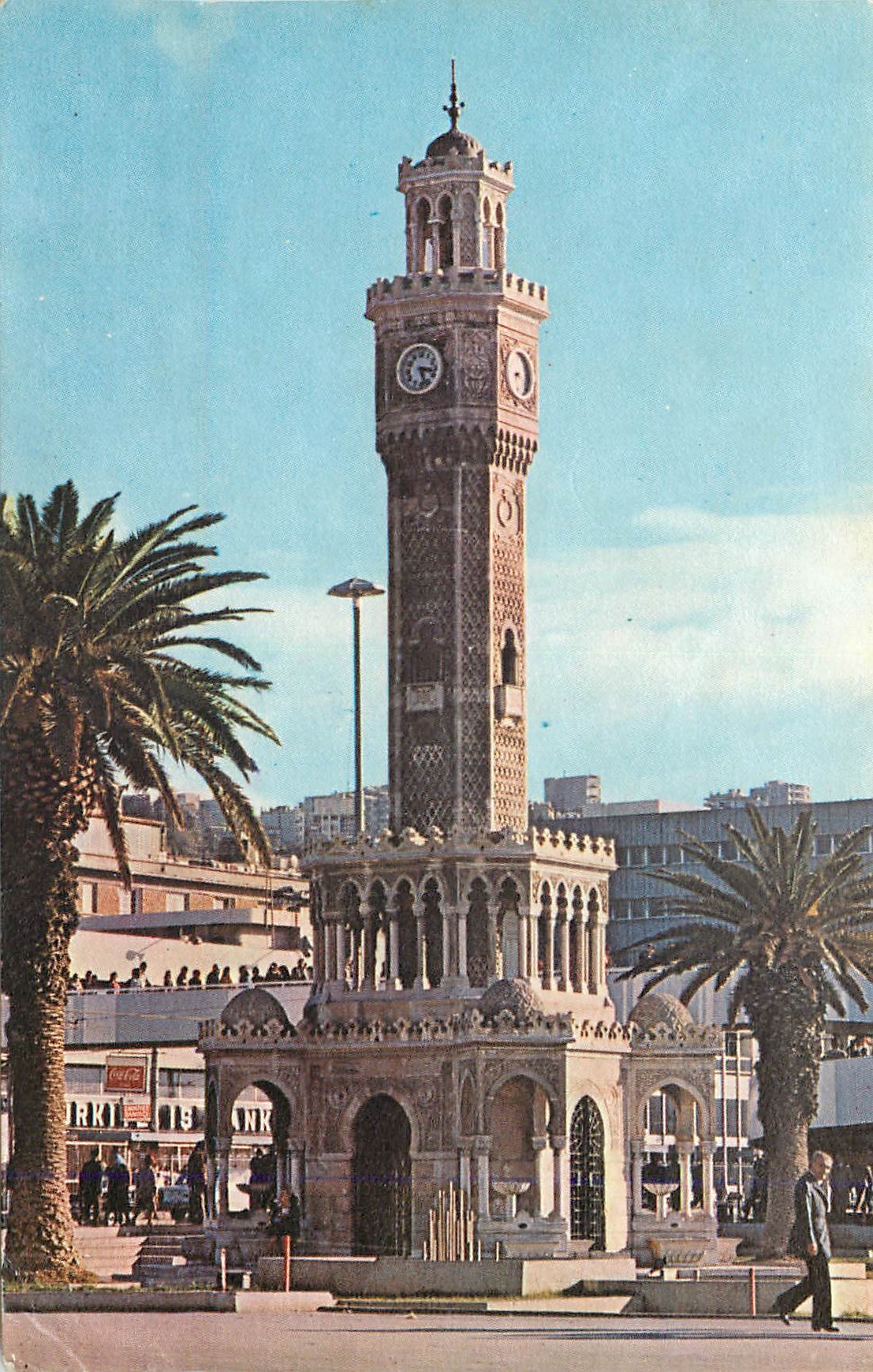 CPM Izmir Turkey Une vue de la tour l'horloge