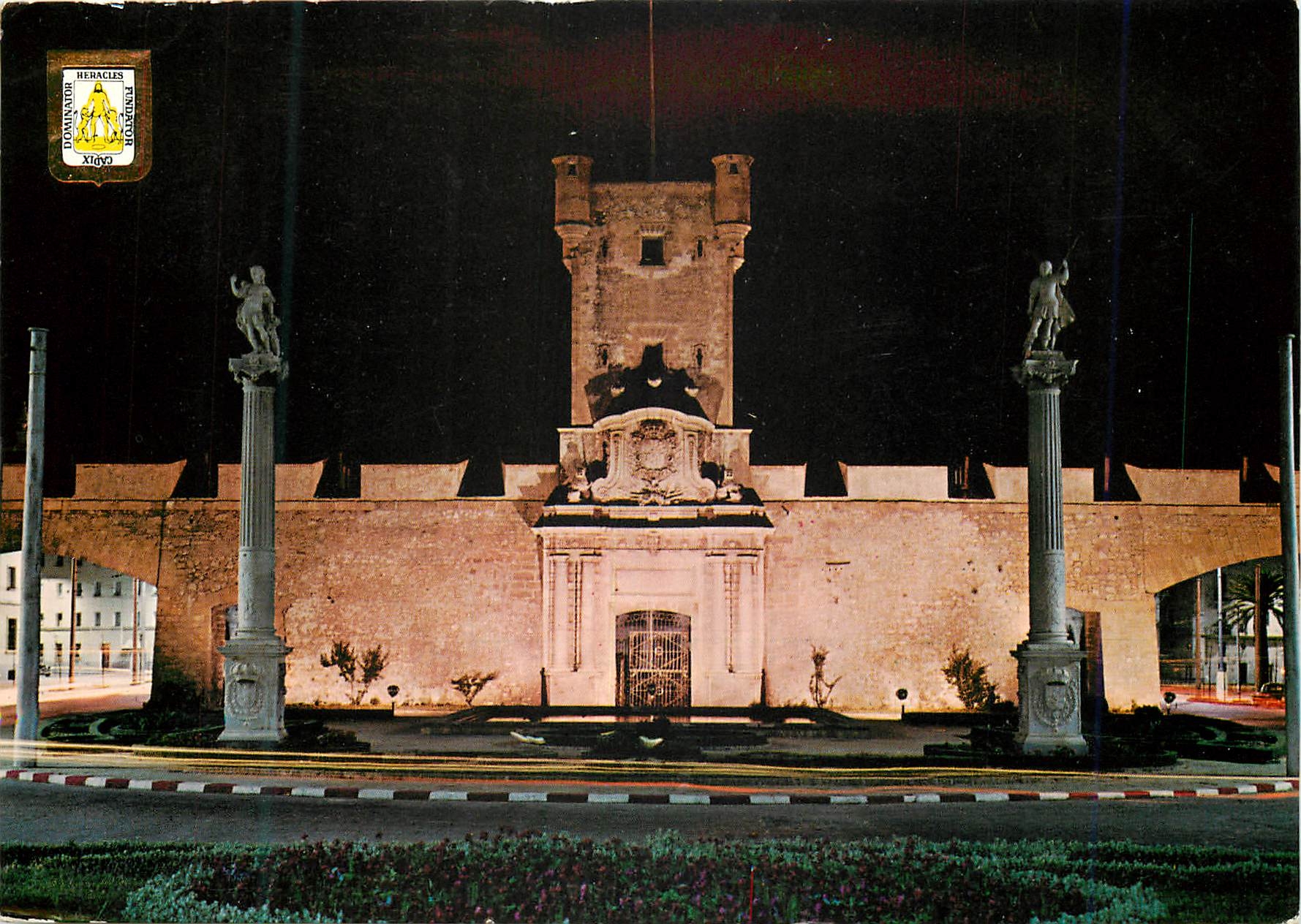 CPM Cadiz Porte de Terre Vue nocturne