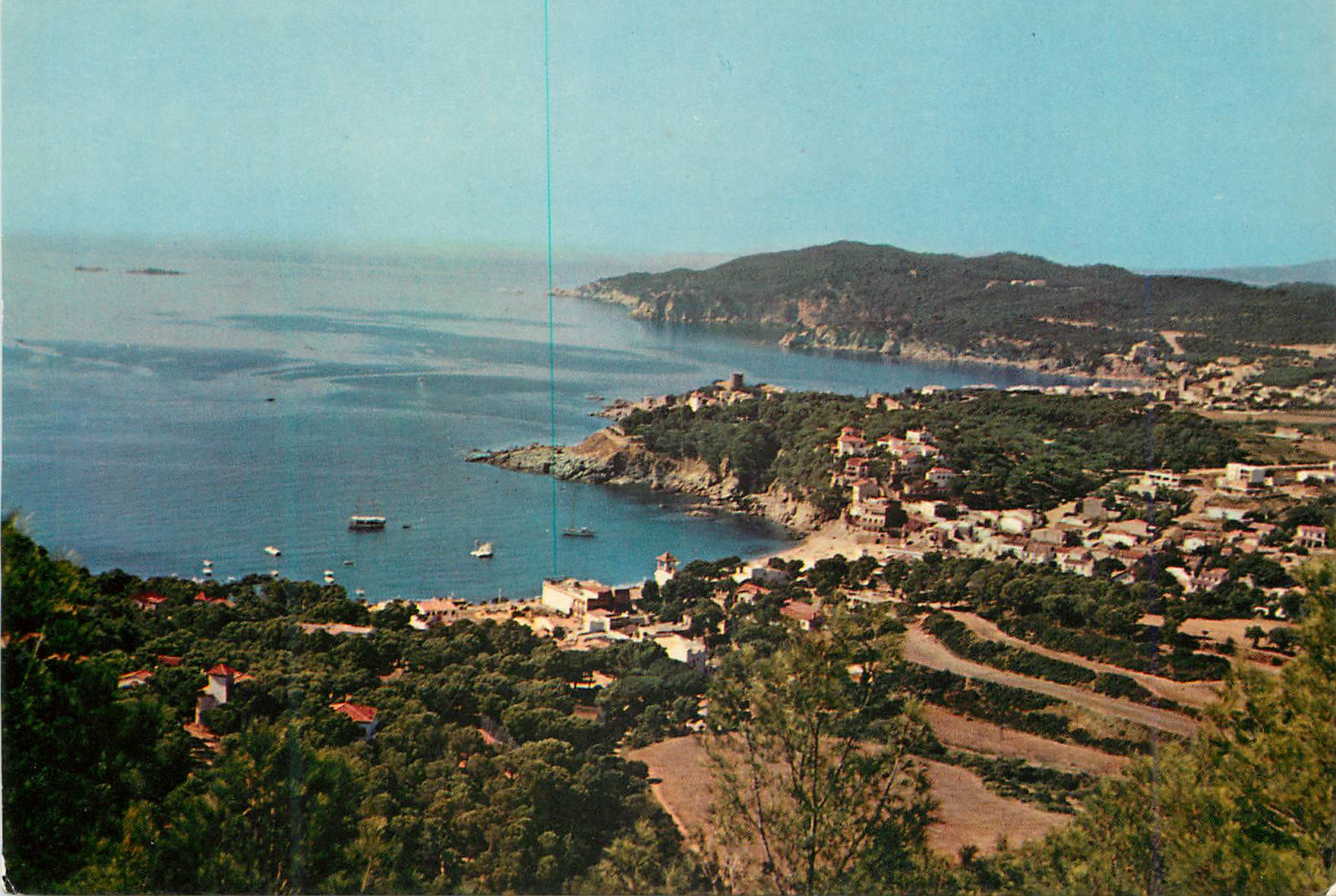 CPM Calella de palafrugell Costa Brava Llafranch Vue d'ensemble depuis la route du Phare de San Sebastian