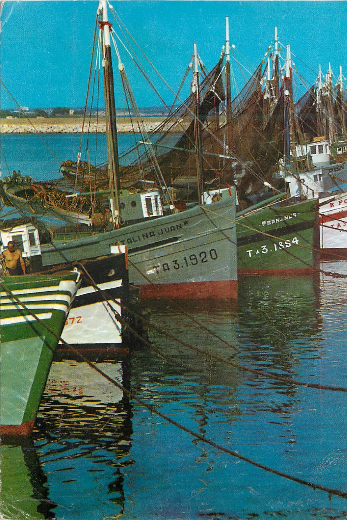 CPM Cambrils Tarragona Port de peche Bateaux