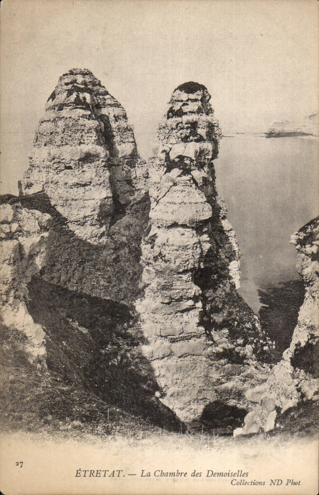 Etretat CPA La chambre des demoiselles