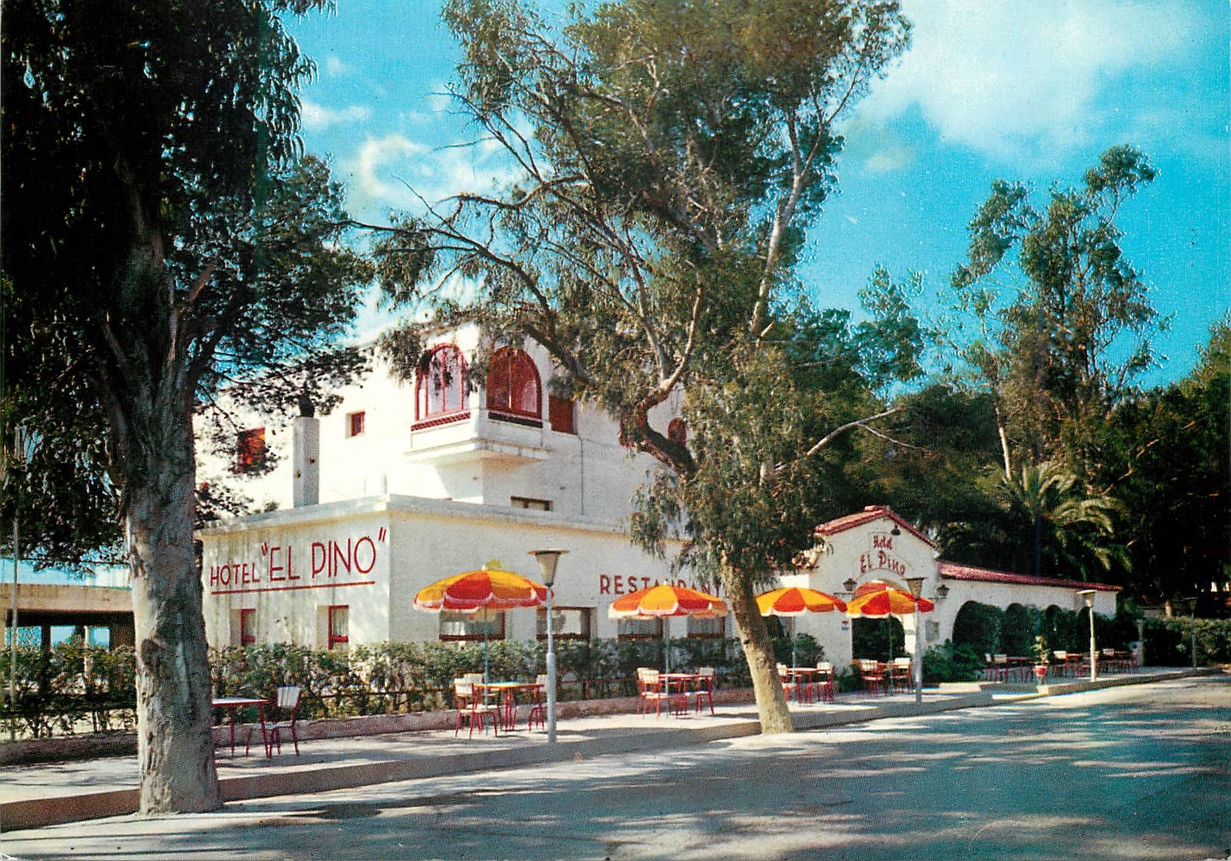 CPM Castelldefels Hotel Restaurant El Pino