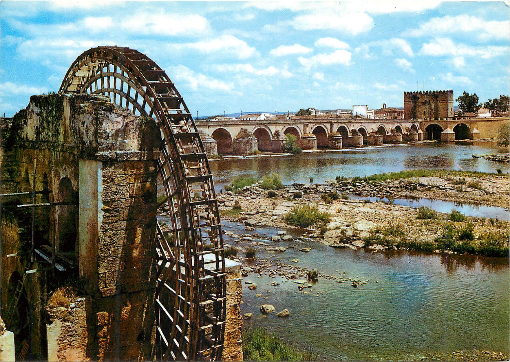 CPM Cordoba Vue du Moulin de la Albolafia et Pont romain