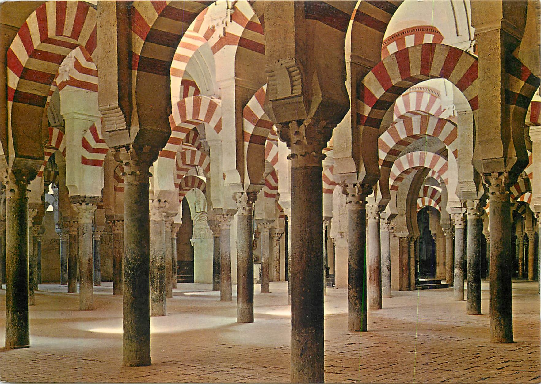 CPM Cordoba La Cathedrale Vue interieure de la Mosquee