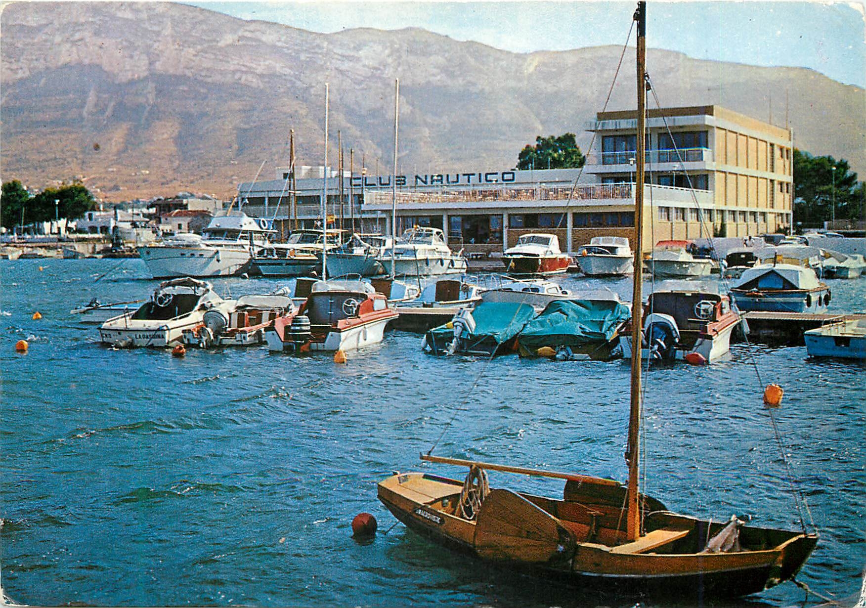 CPM Denia (Alicante) Club Maritime al fondo Montgo
