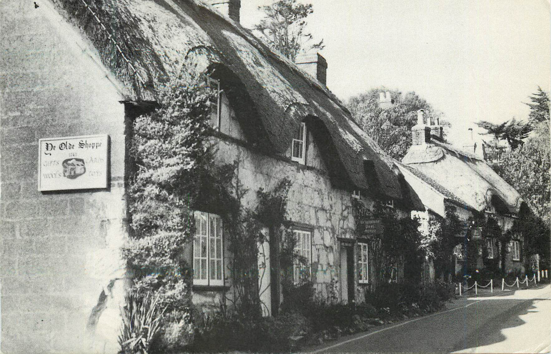 CPM Old Cottages Brighstone Isle of Wight