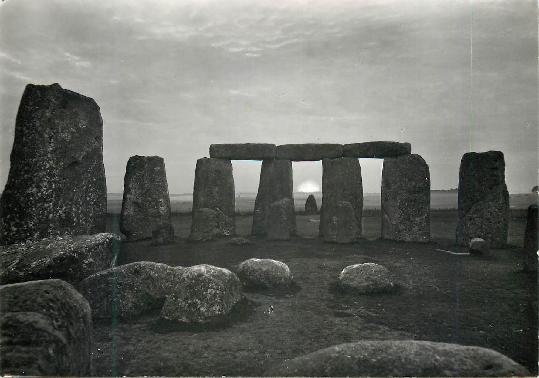 CPM Stonehenge Wiltshire Sunrise