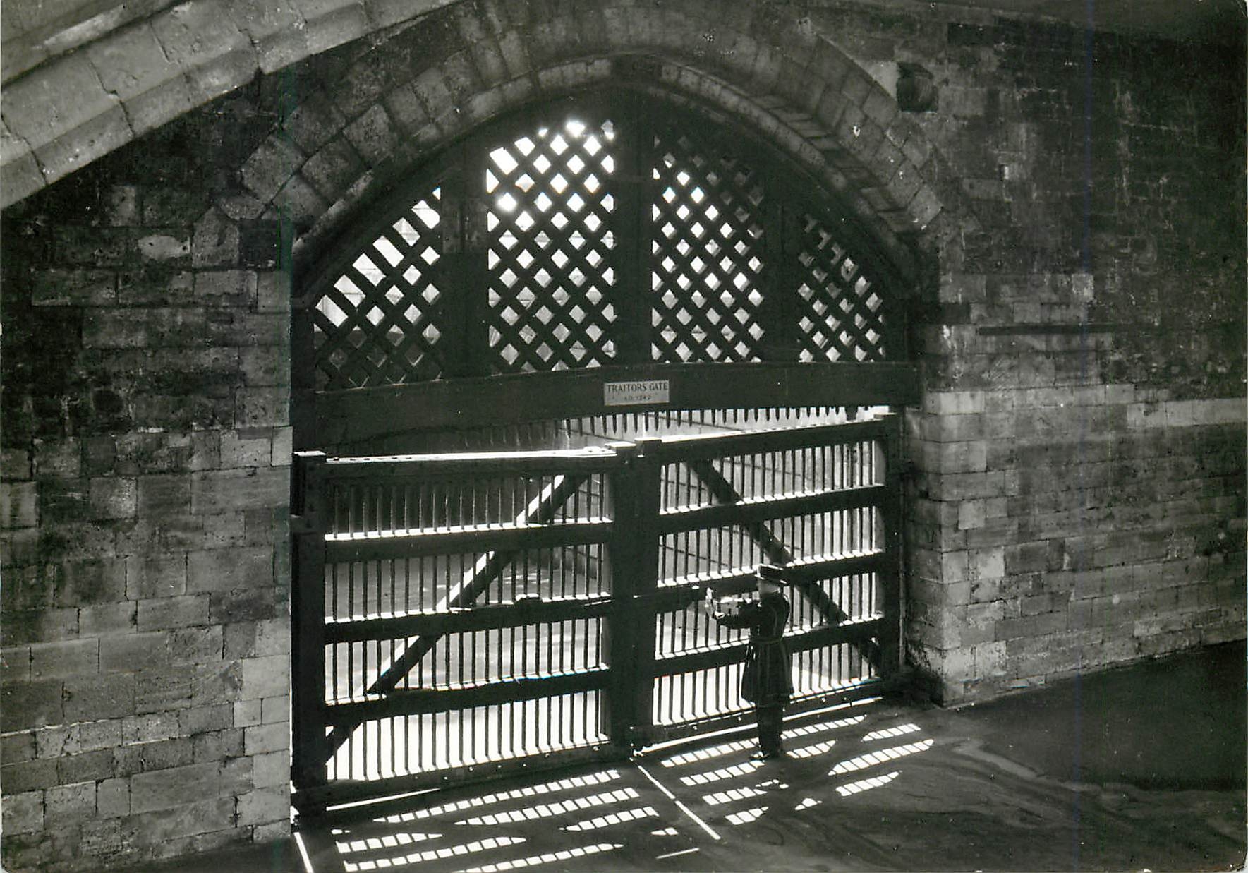 CPM Tower of London Traitors Gate
