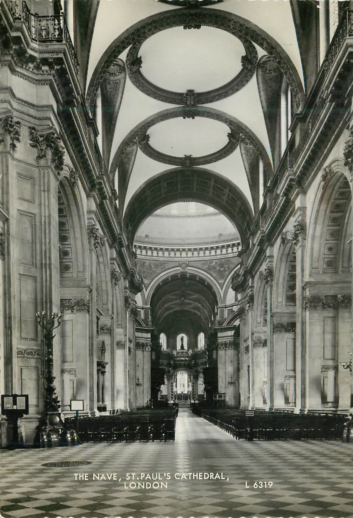 CPM London The Nave St Paul's Cathedral