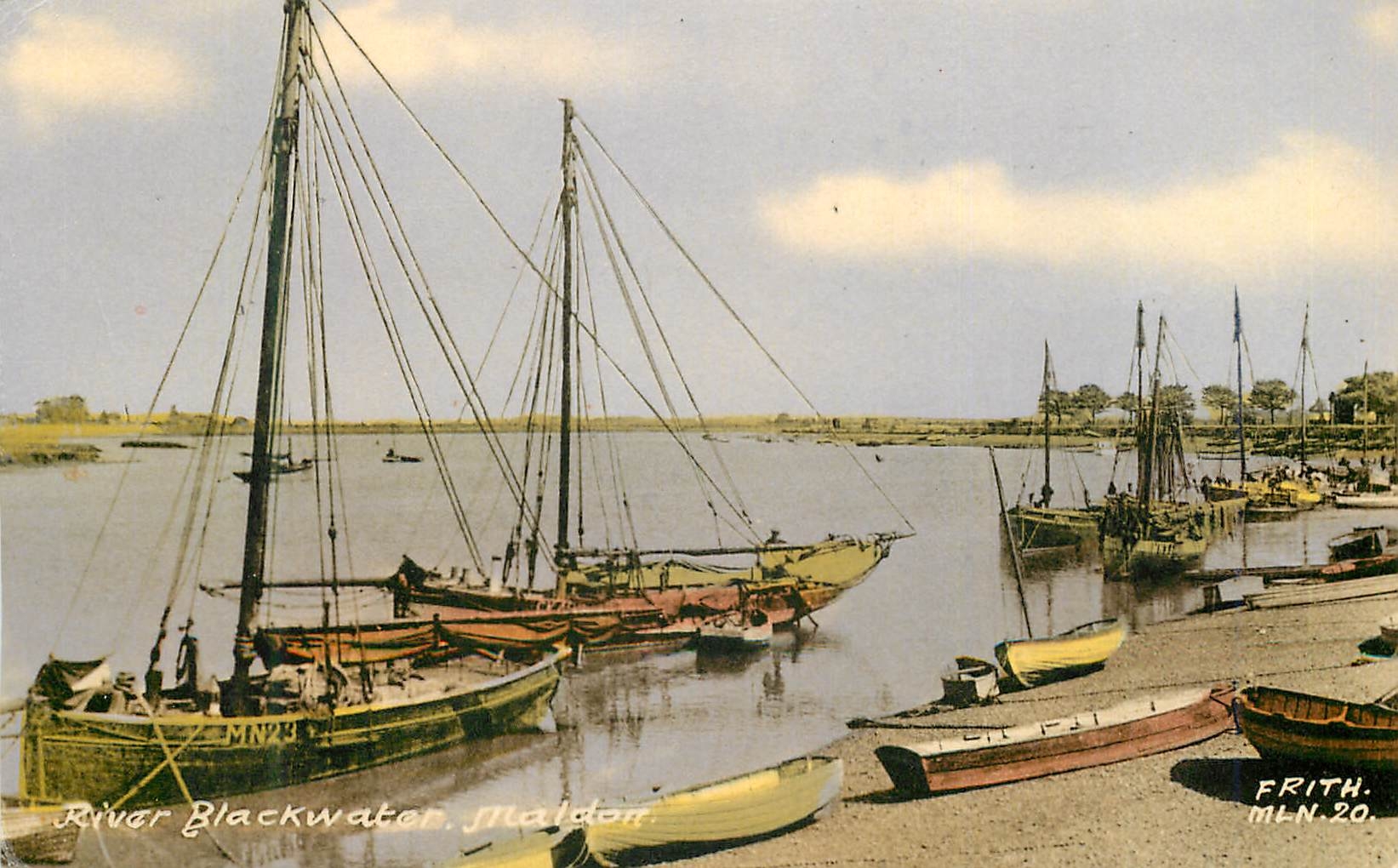 CPM River Blackwaten Maldon Bateaux de peche