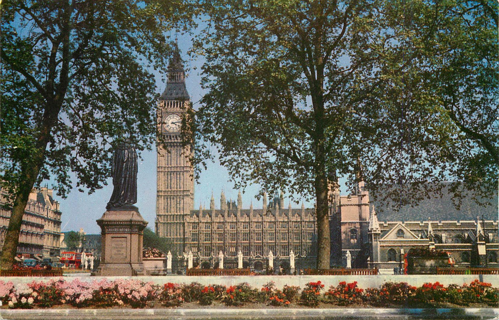 CPM The Houses of Parliament on the River Thames London