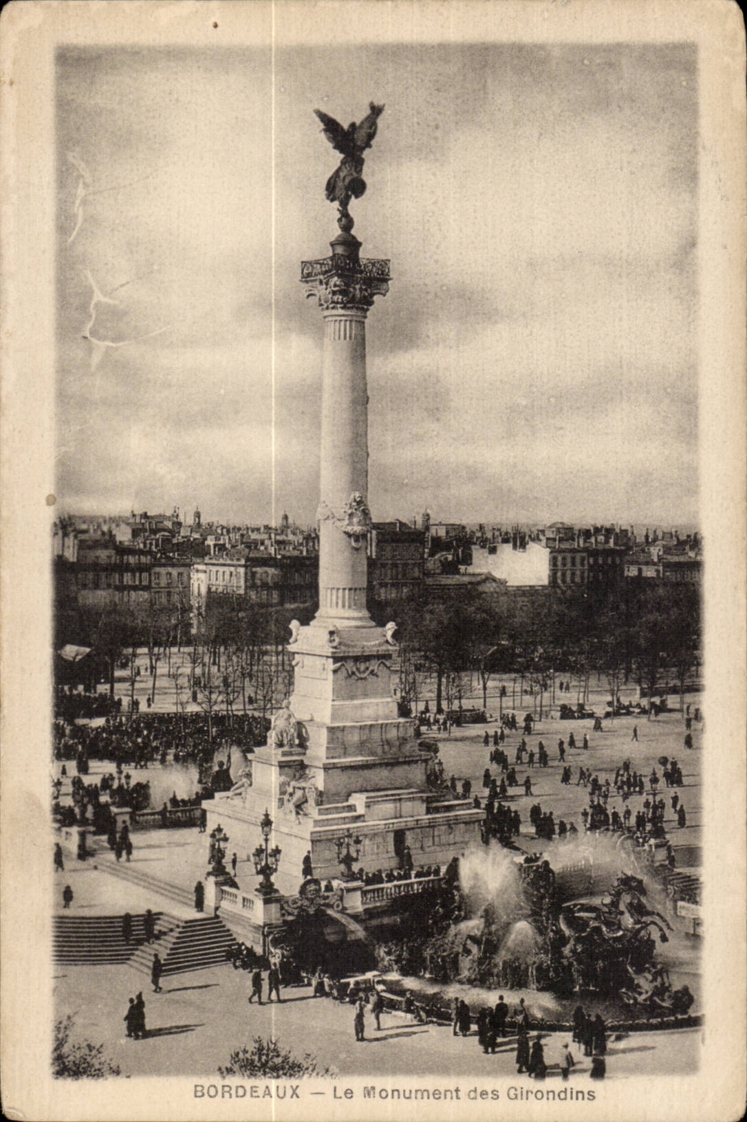 Bordeaux CPA Le monument des Girondins