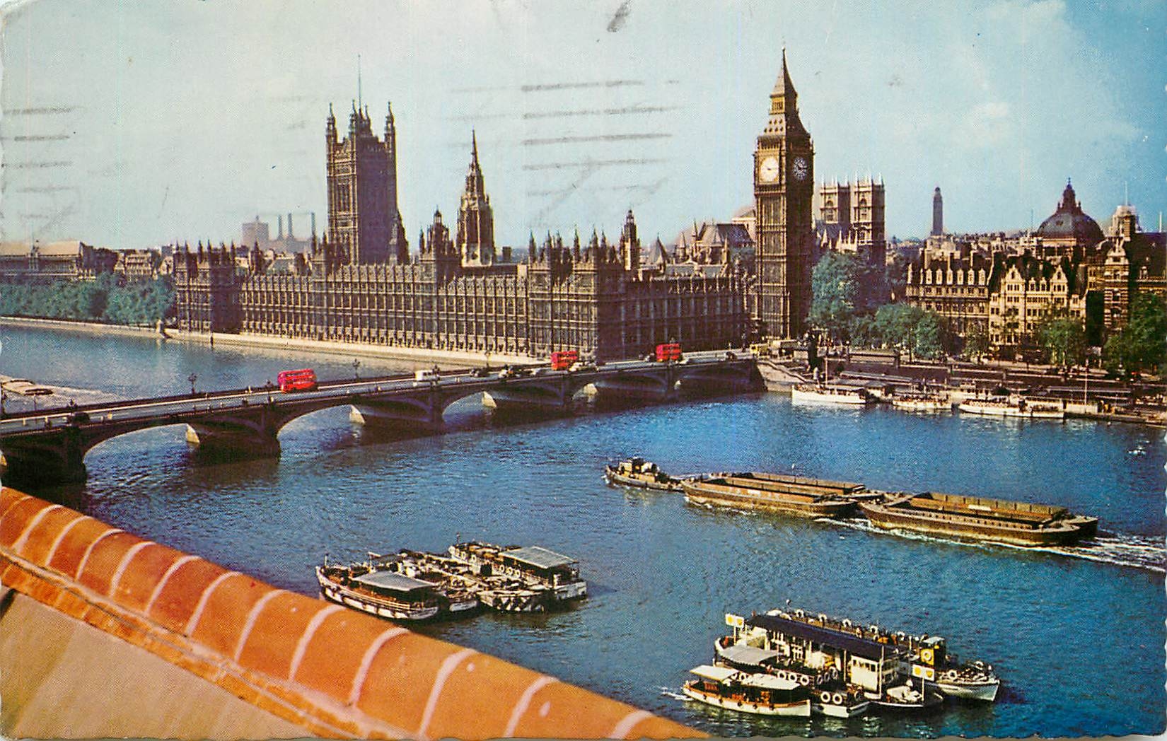 CPM Houses of Parliament Westminster Bridge London Bateaux