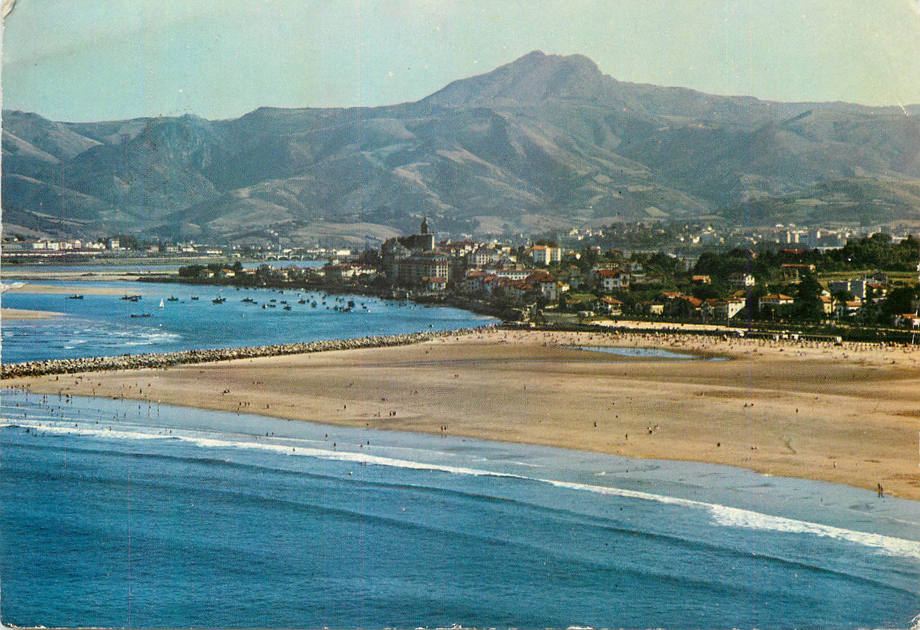 Plage et montagnes d'Irun — Fuenterrabia — éditeur Fournier, Vitoria