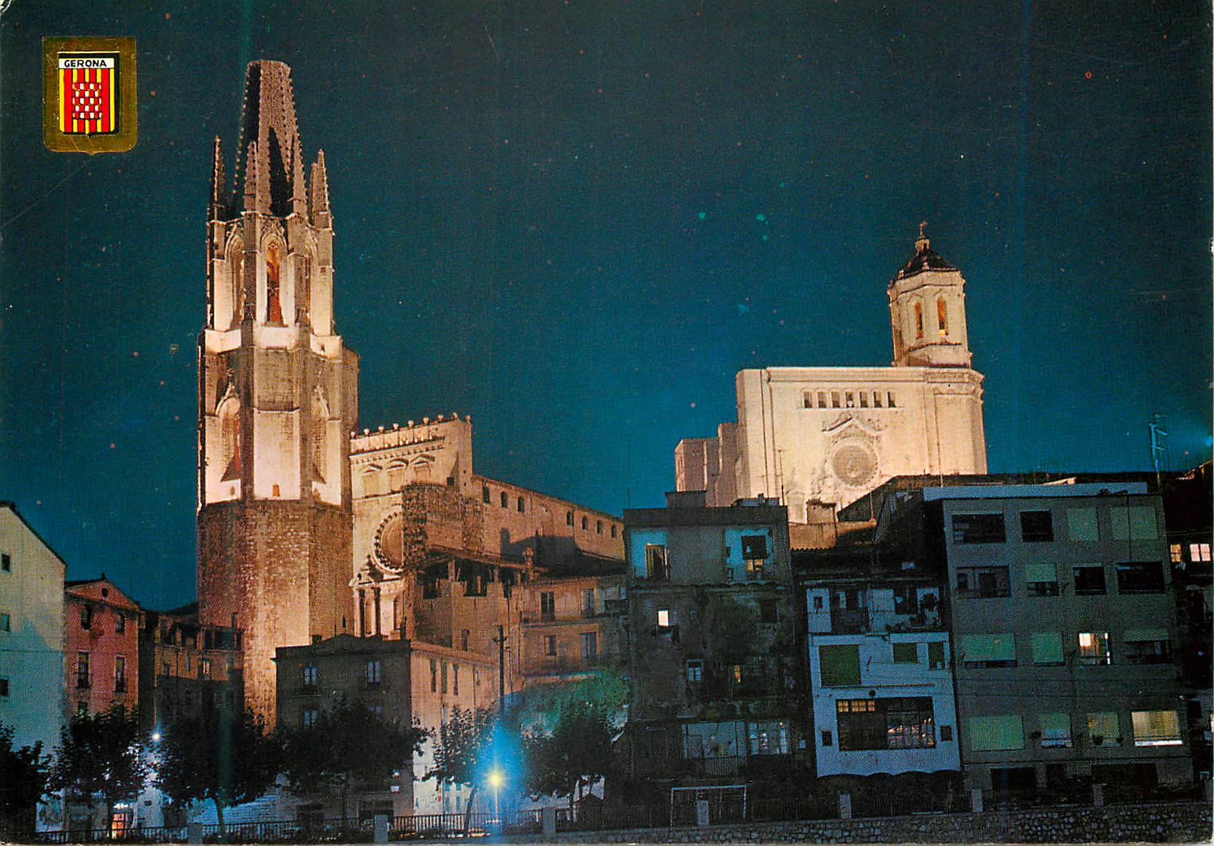 CPM Gerona Saint Felix et la Cathedrale illuminee 