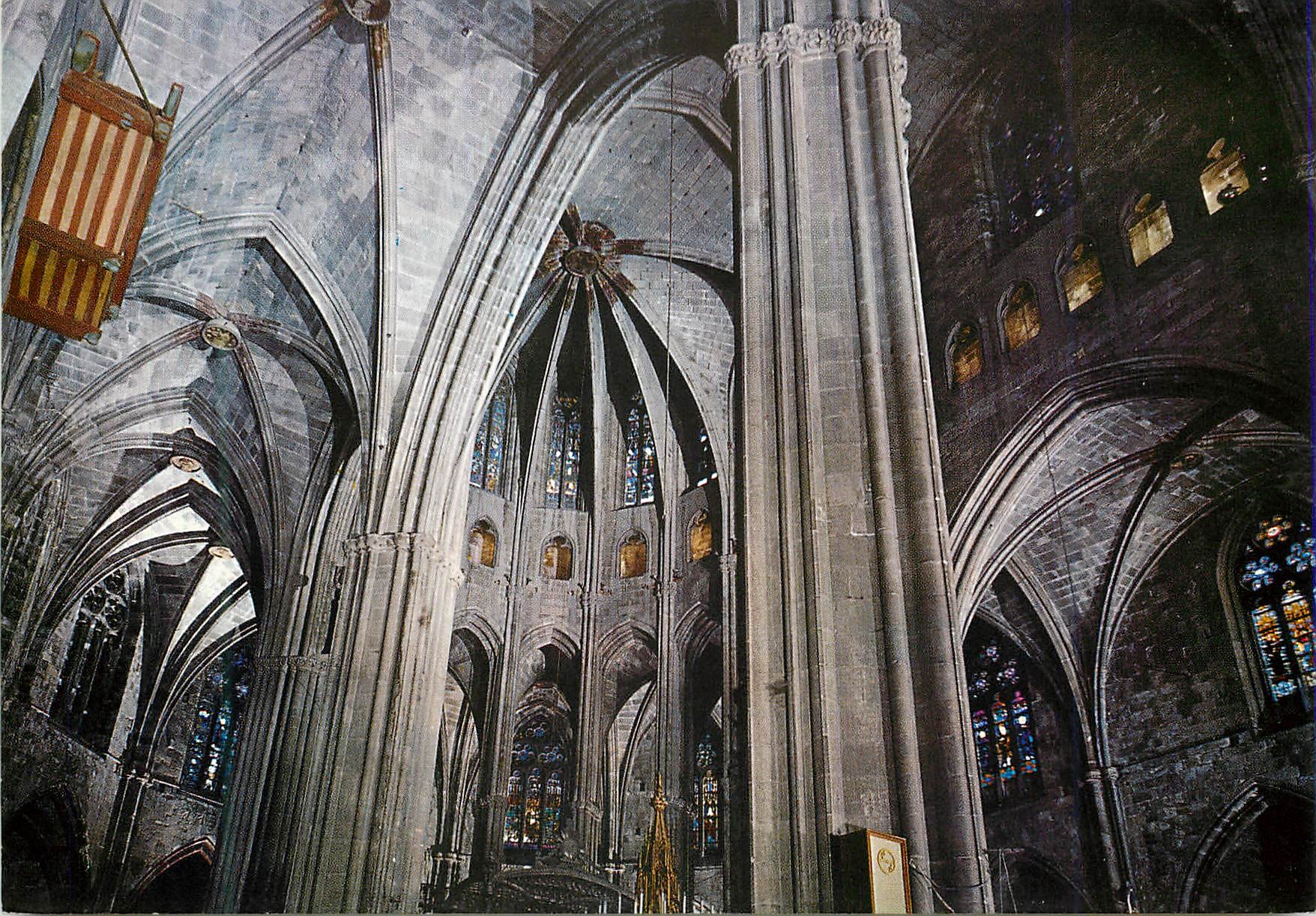 CPM Gerona Interieur de la Cathedrale Detail 