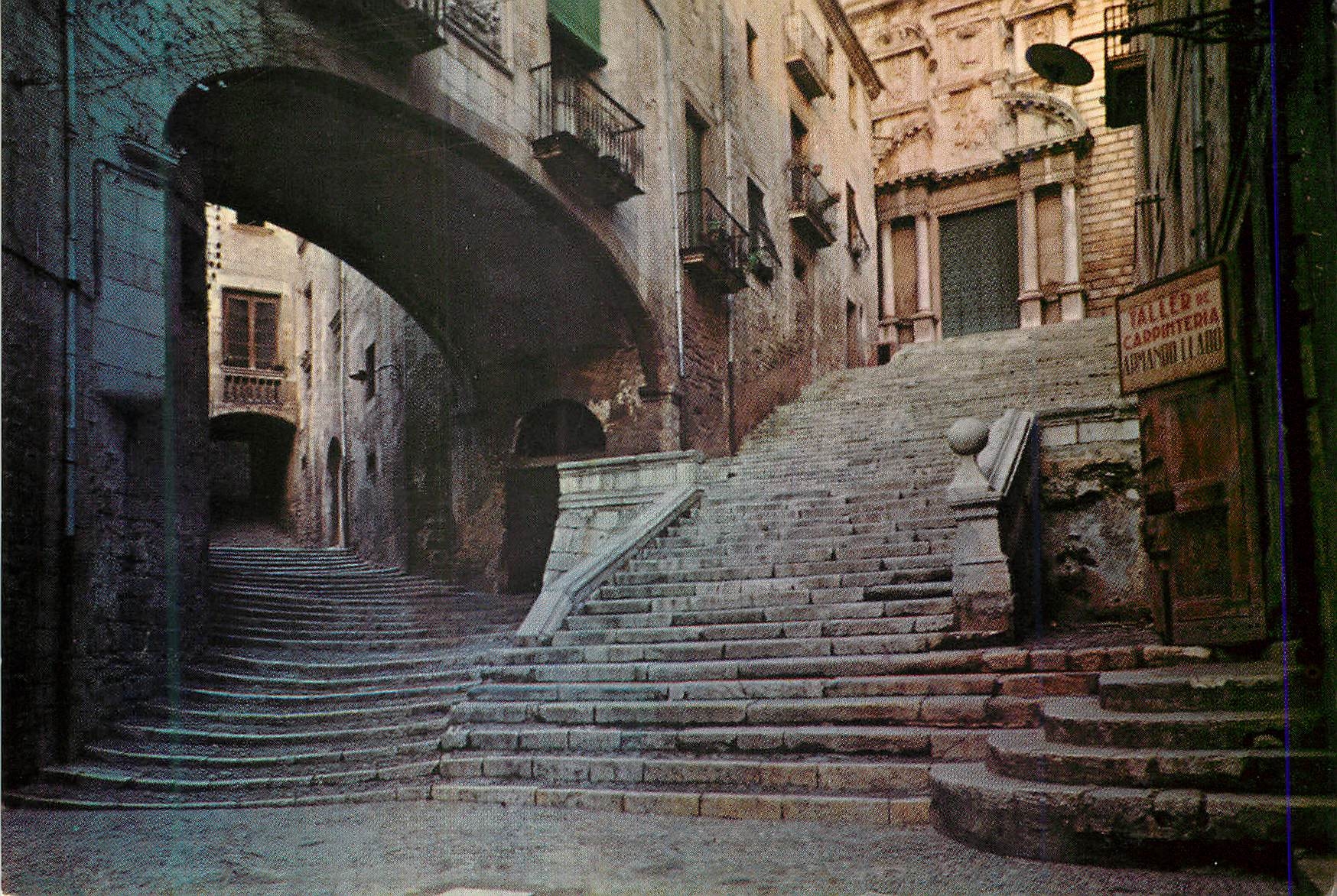 CPM Gerona Palais du Vicomte et Facade de Saint Martin 