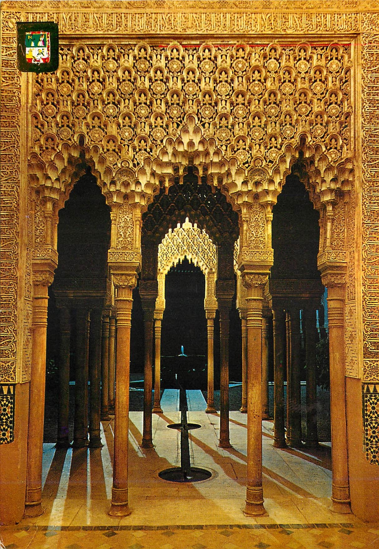 CPM Granada Alhambra Detail du Patio des Lions Nocturne 