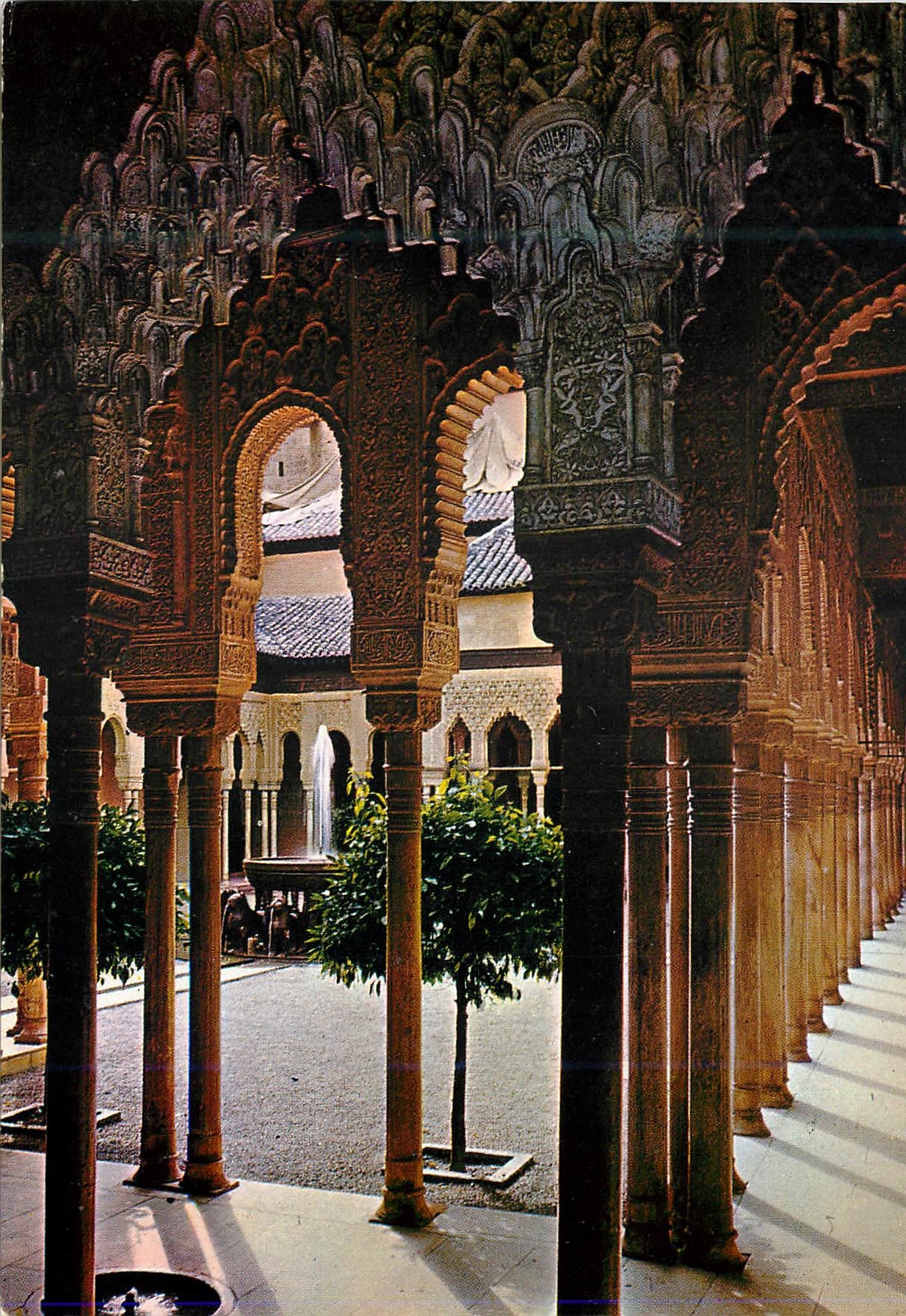CPM Granada Alhambra Patio de los Leones 