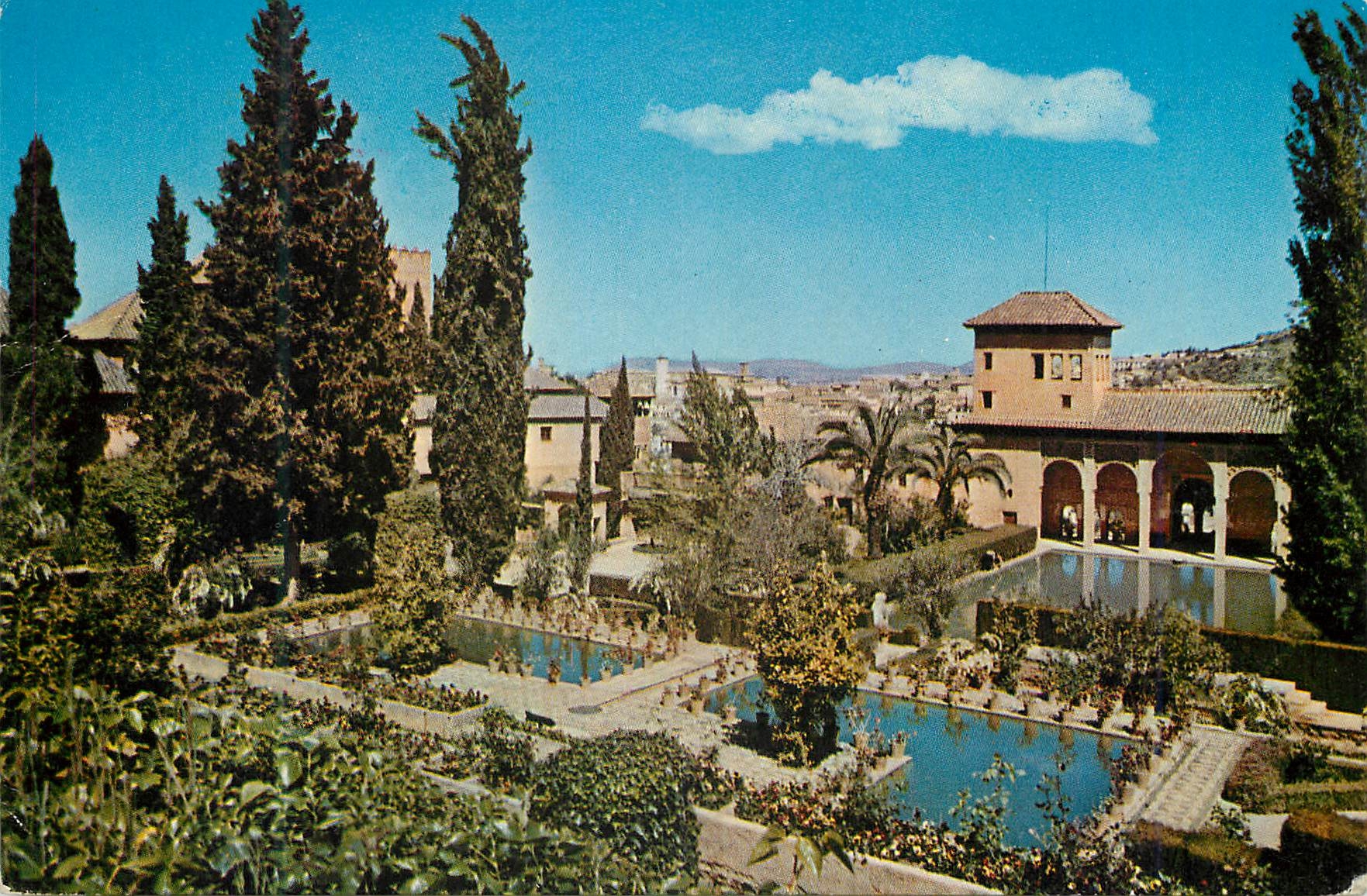 CPM Granada Alhambra Jardins du Portal et Tour des Dames 